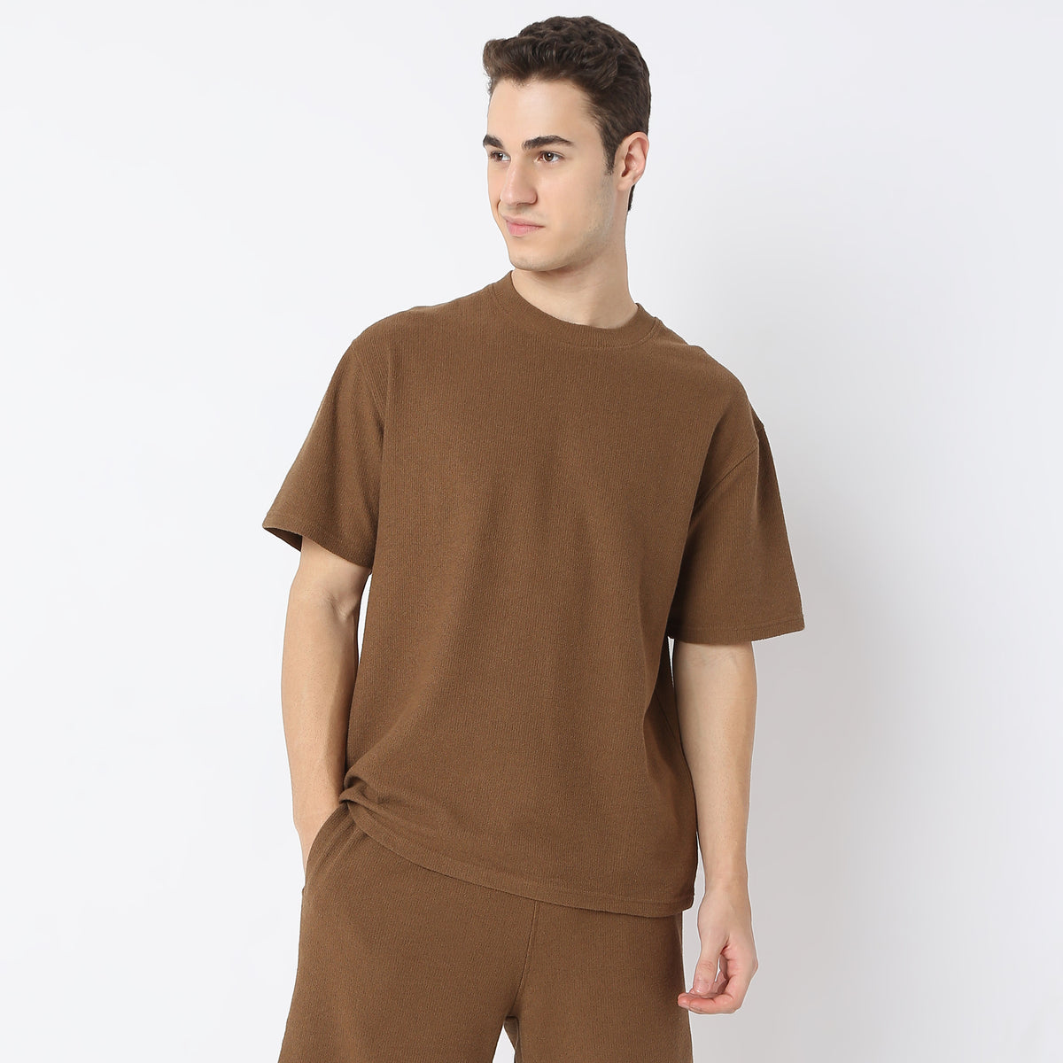 Oversize Structured Modern Street T-Shirt