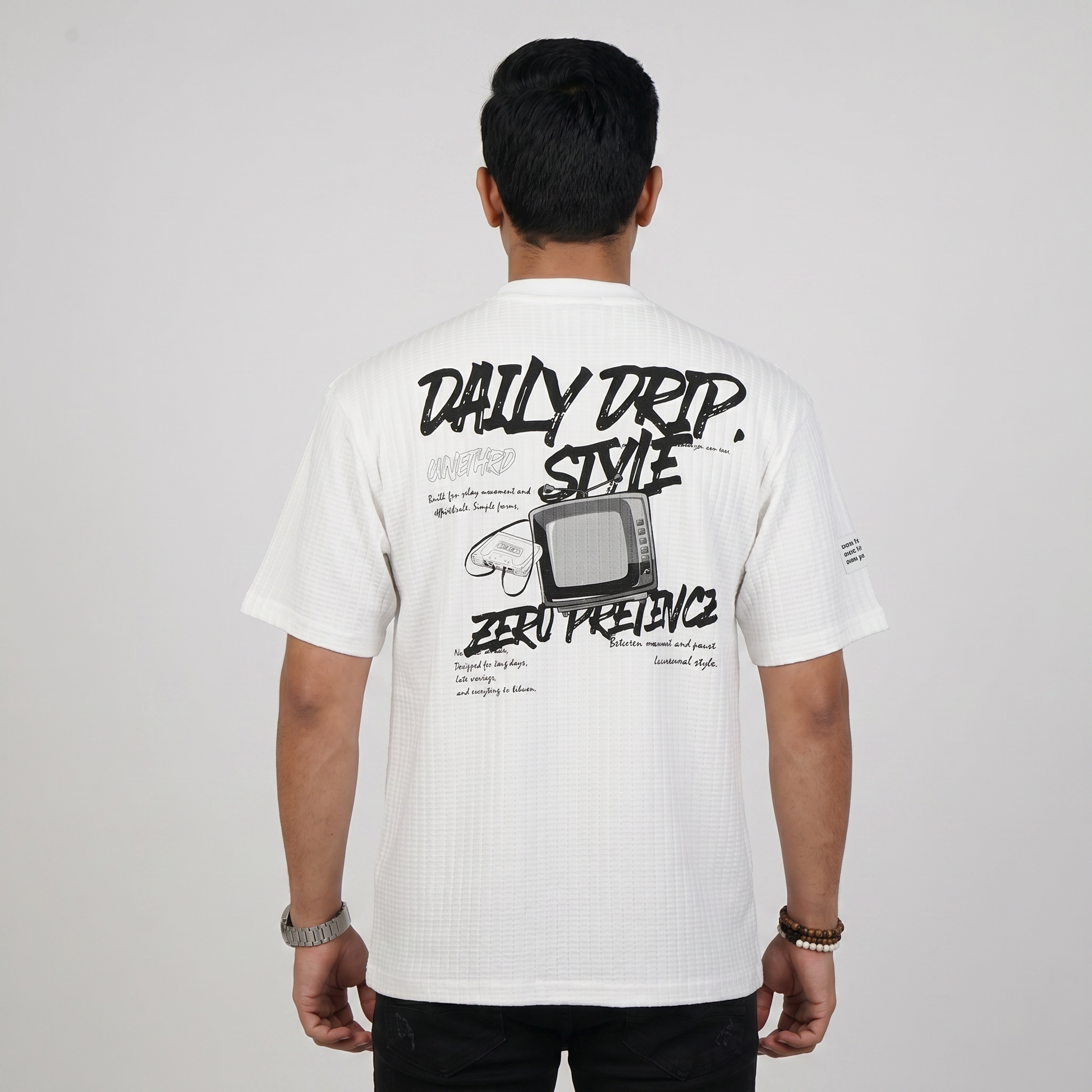 Oversize Graphic Drip T-Shirt
