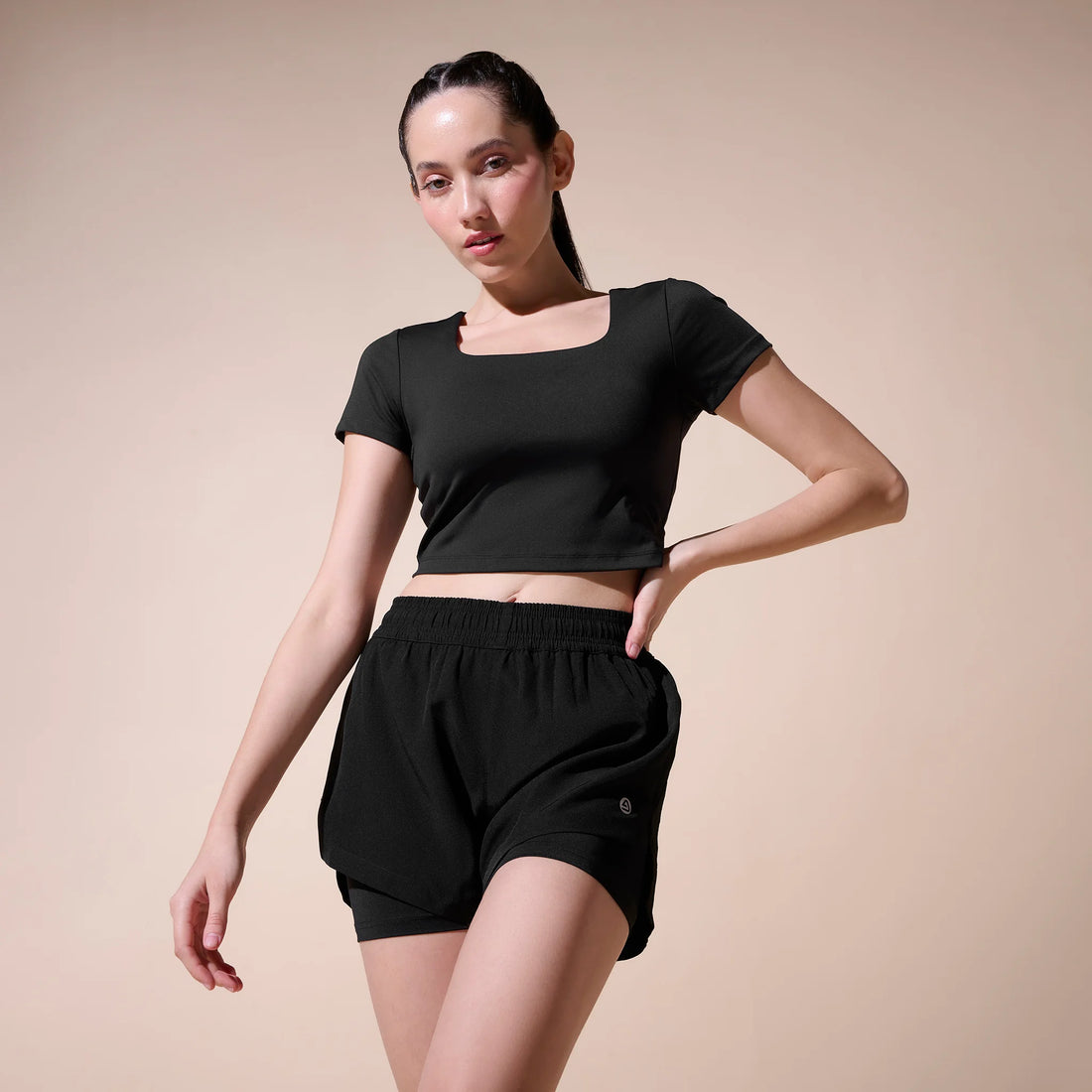 Sculpt Tee – Airdry® Cropped T-Shirt – Sculpt Fit, Lightweight Comfort