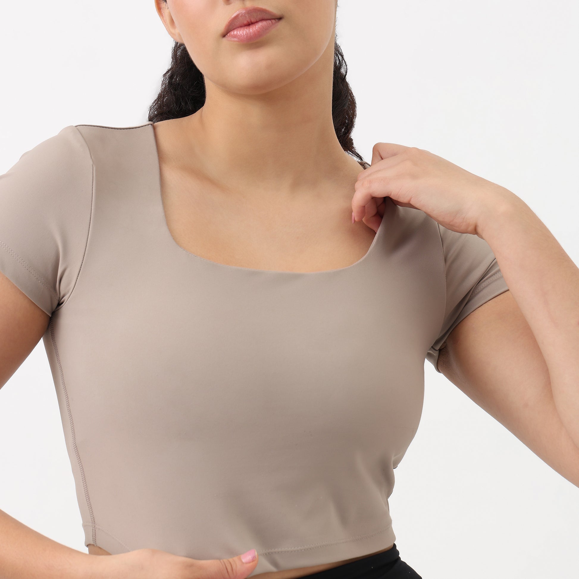 Sculpt Tee – Airdry® Cropped T-Shirt – Sculpt Fit, Lightweight Comfort