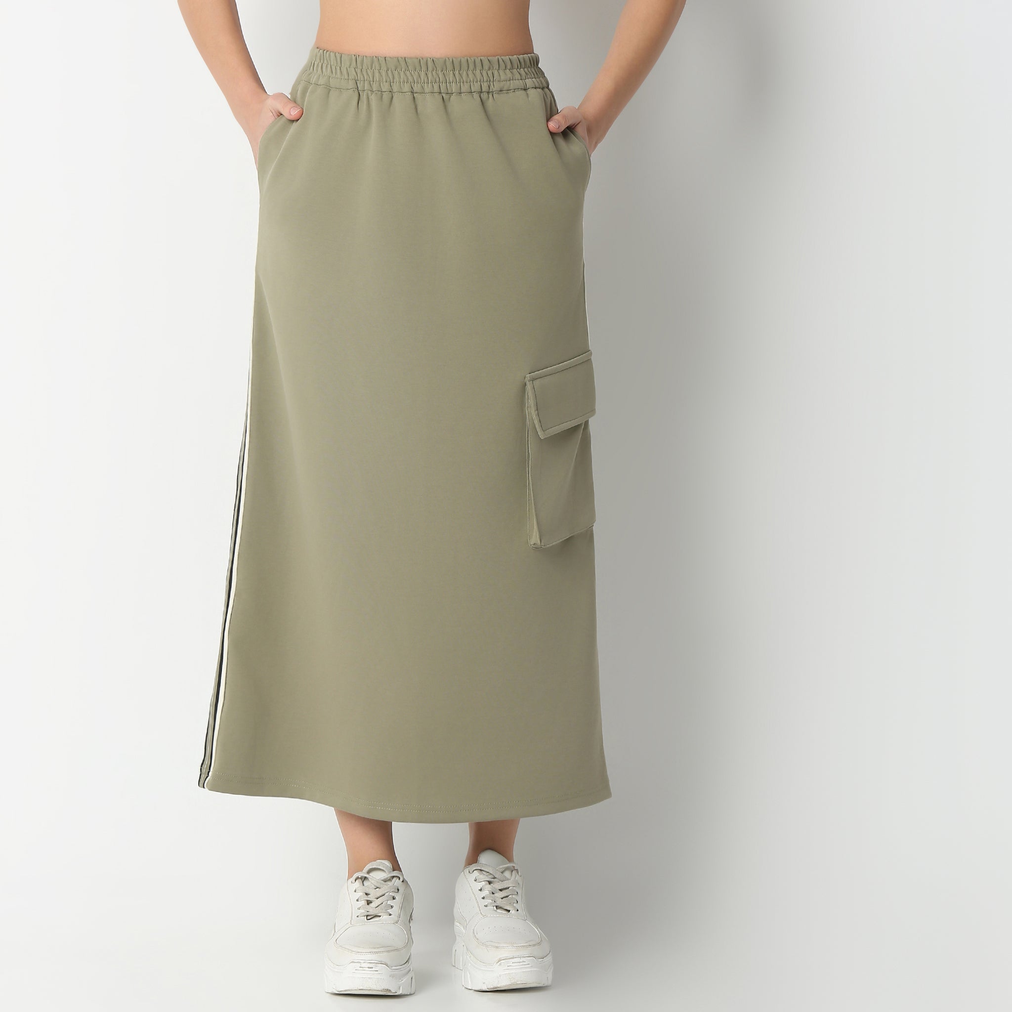 Regular Fit Solid High Rise Skirt