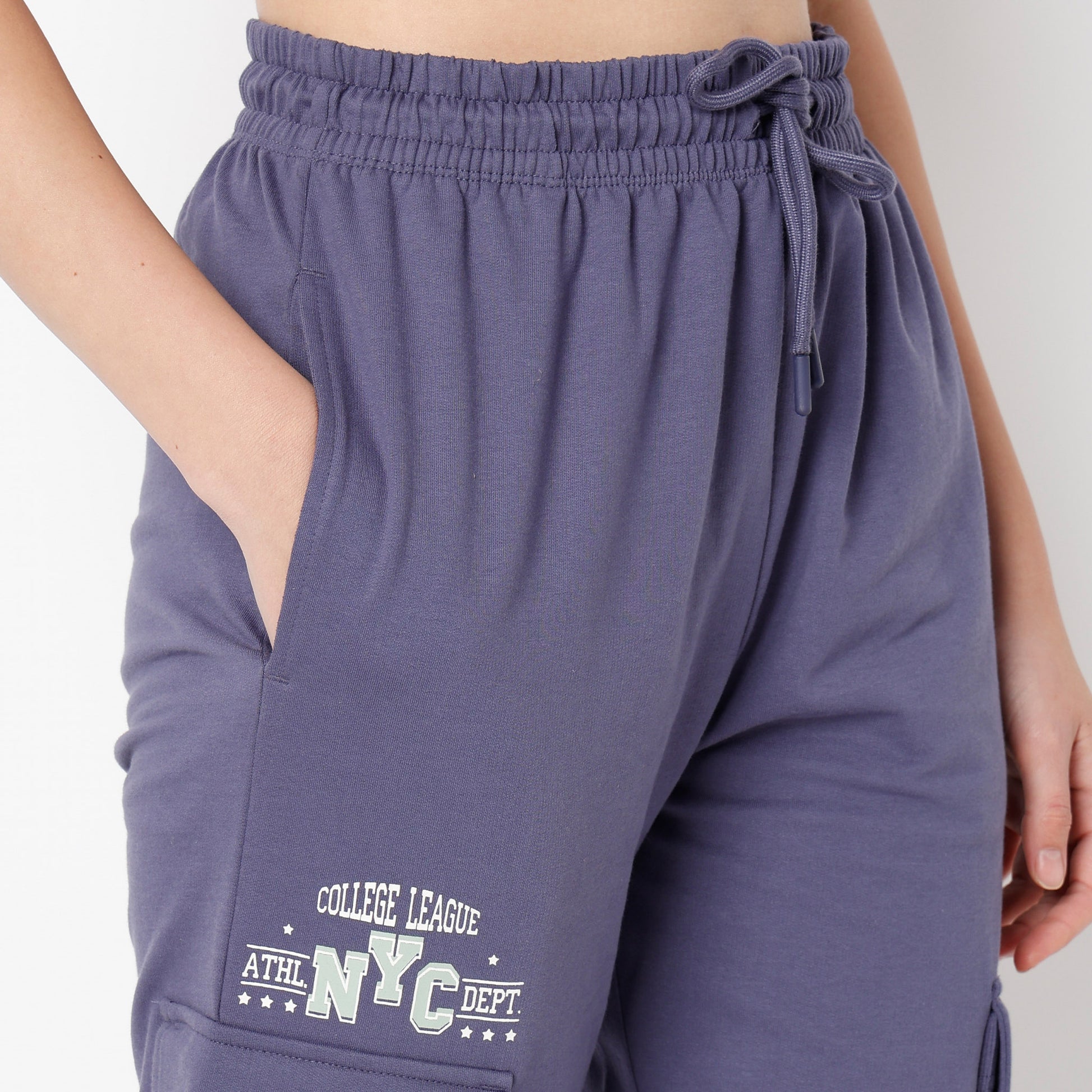 Relaxed Fit Solid Ankle Length High Rise Joggers