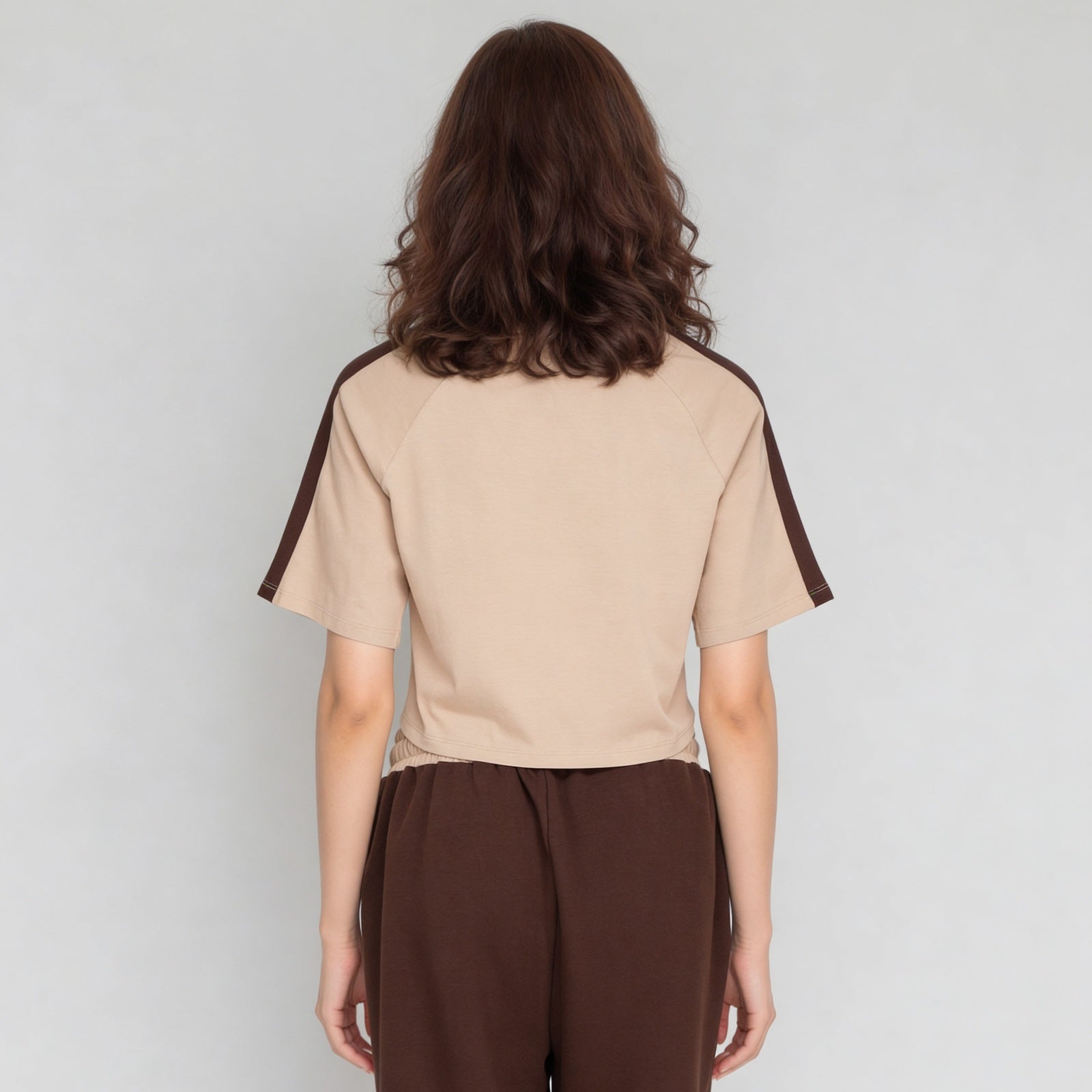 Cotton Graphic V-Neck Crop T-Shirt