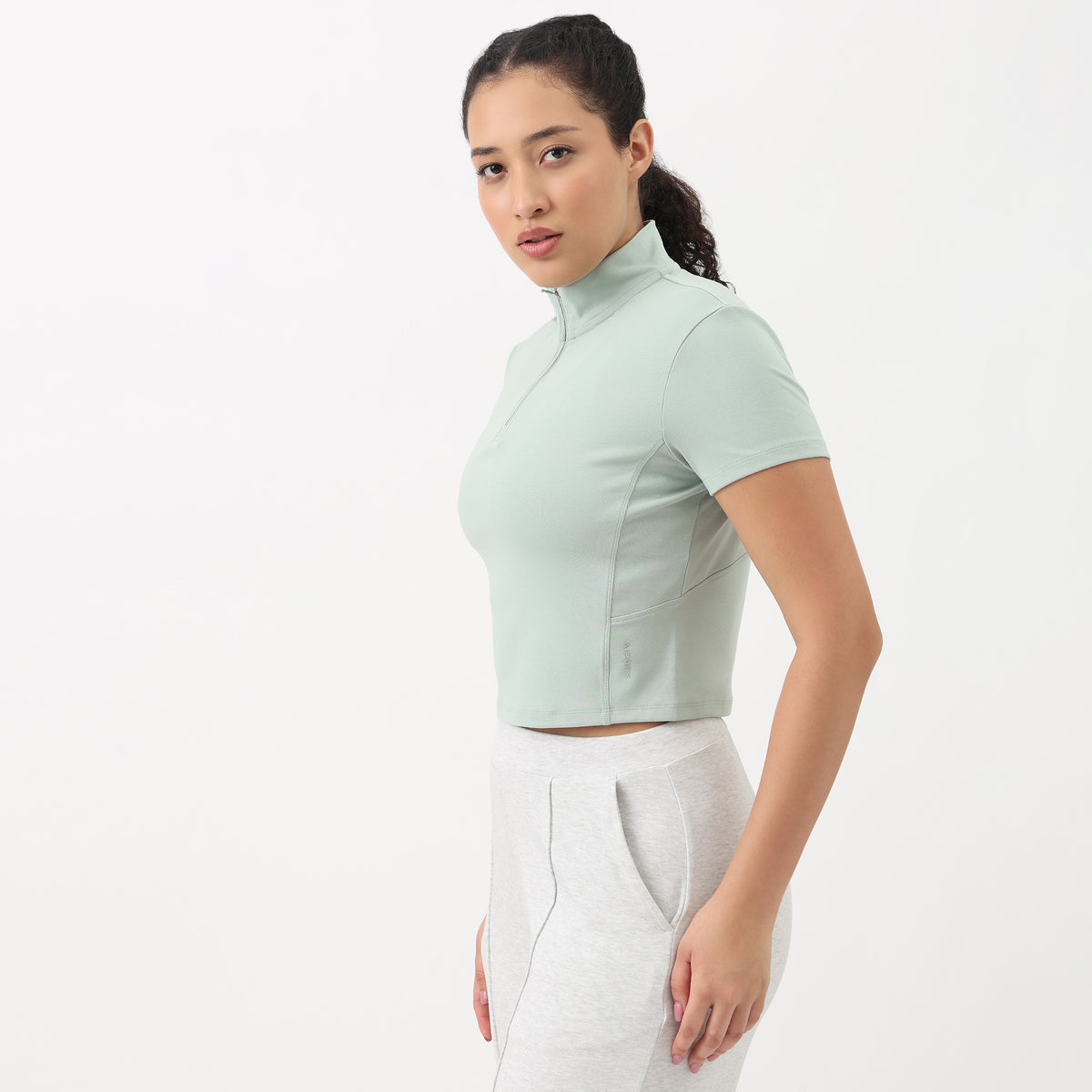 Airdry - High Neck and Zipper Slim Fit T-Shirt