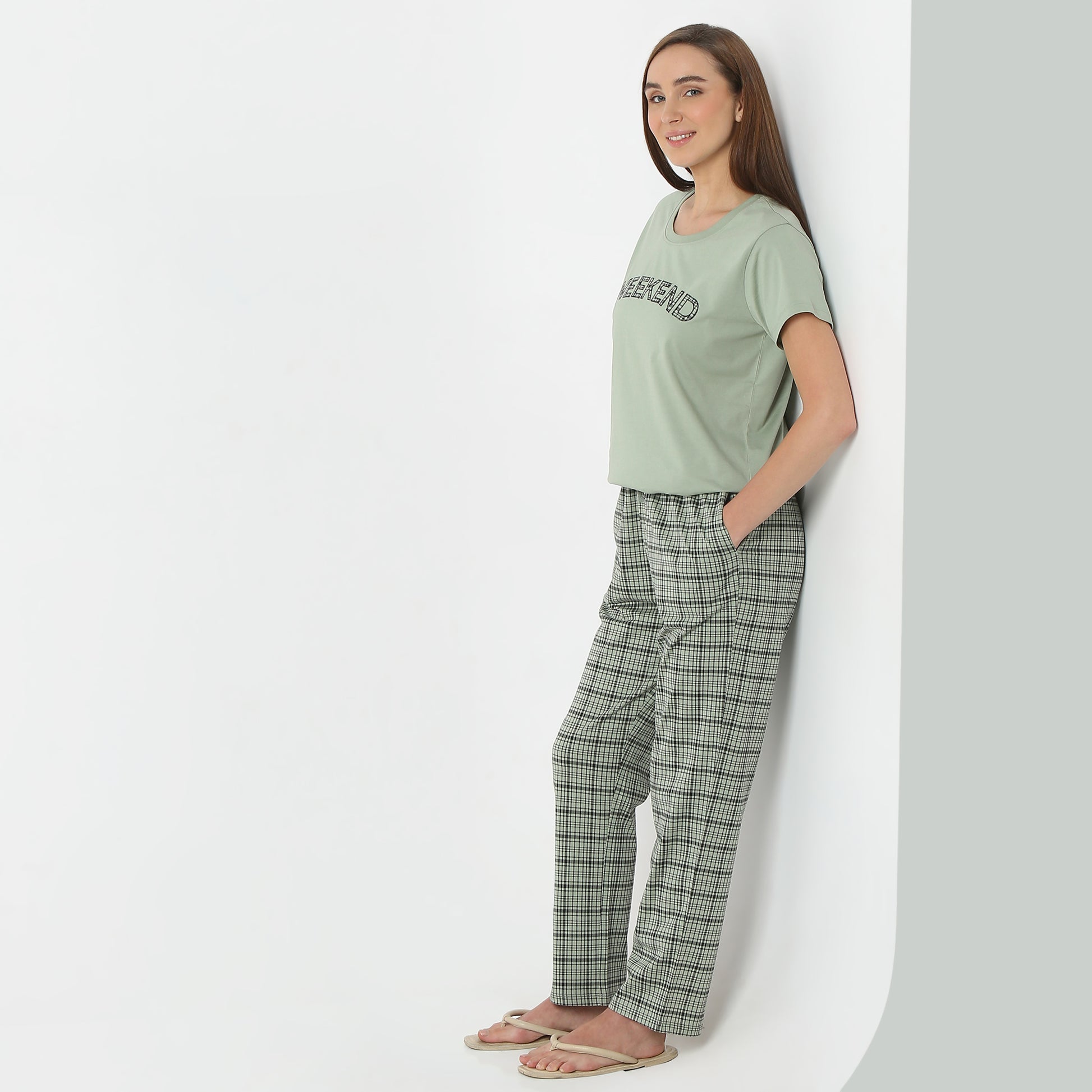 Regular Fit Printed Full Length Mid Rise Pyjamas