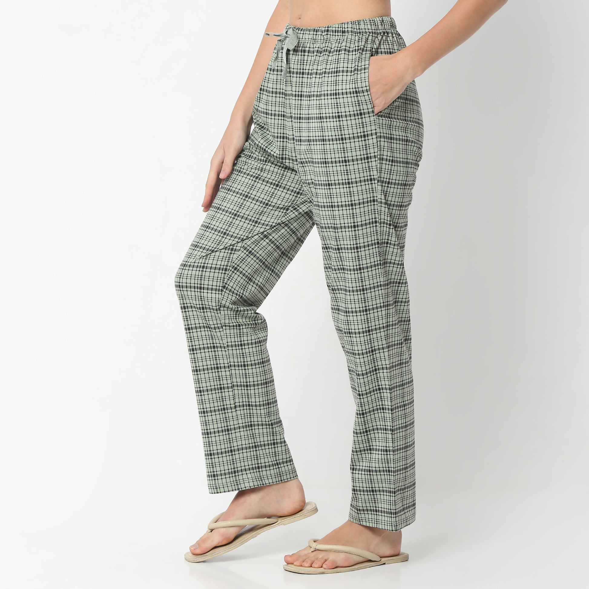 Regular Fit Printed Full Length Mid Rise Pyjamas