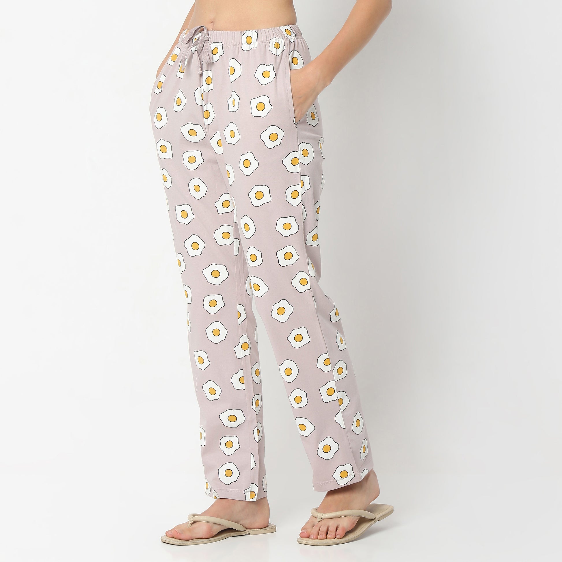 Regular Fit Printed Full Length Mid Rise Pyjamas
