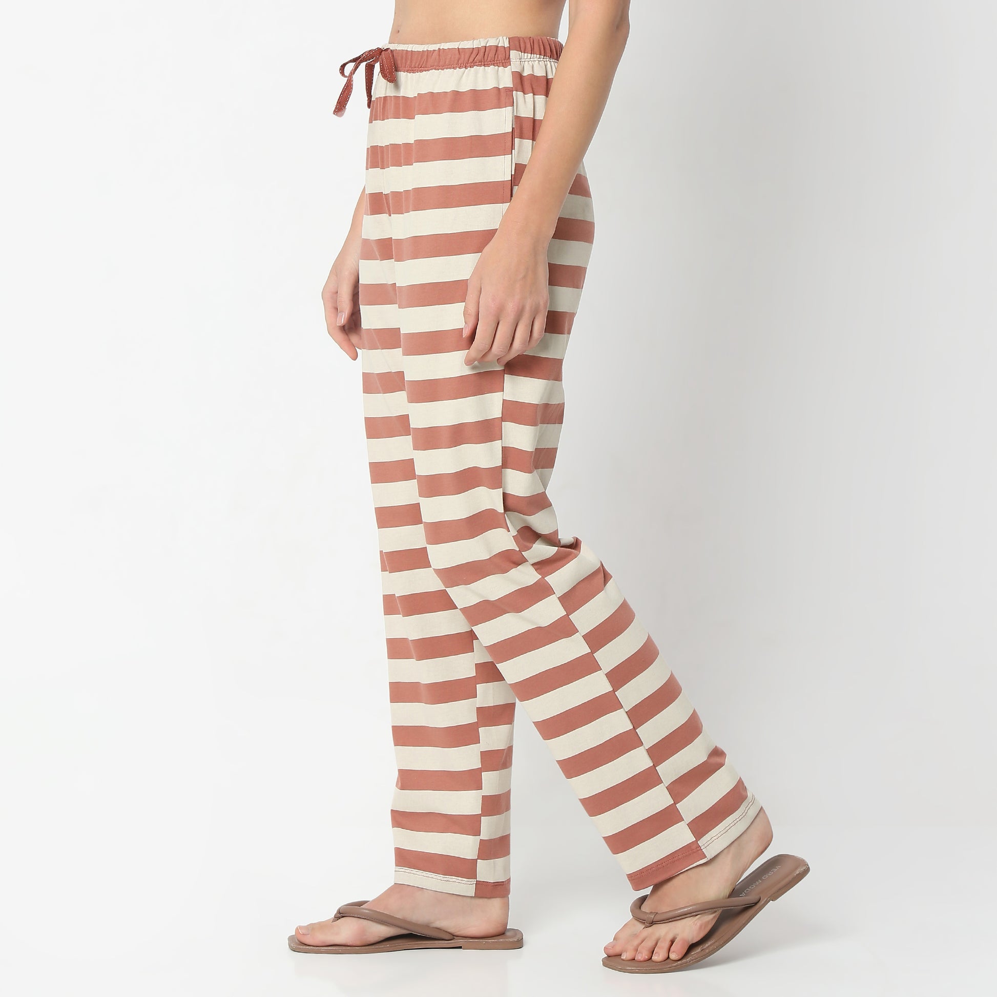 Regular Fit Printed Full Length Mid Rise Pyjamas