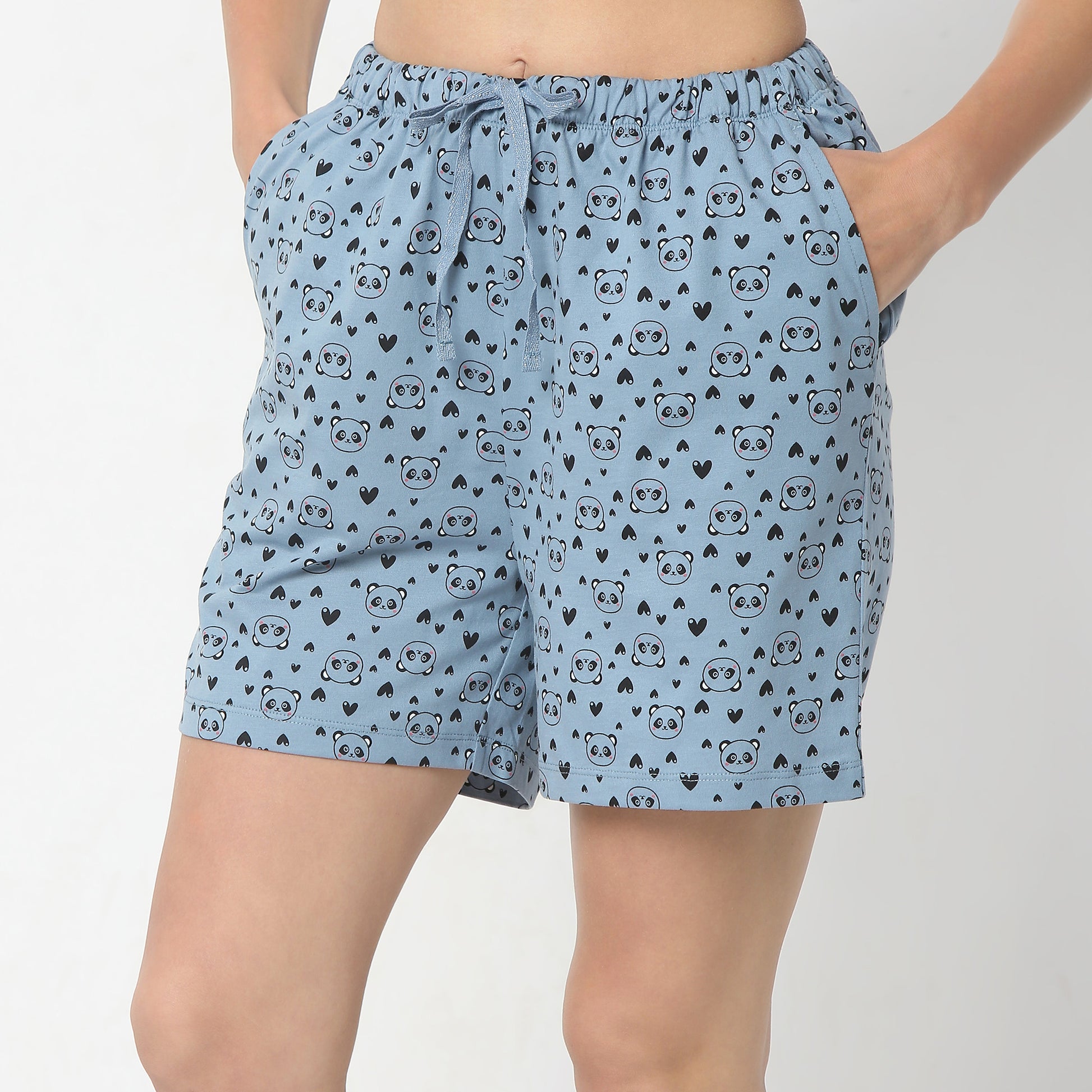 Regular Fit Printed Above Knee Mid Rise Shorts