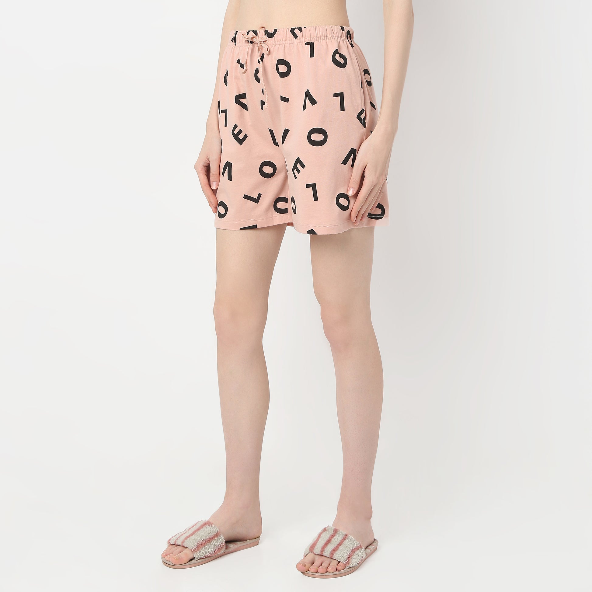 Regular Fit Printed Mid Rise Shorts