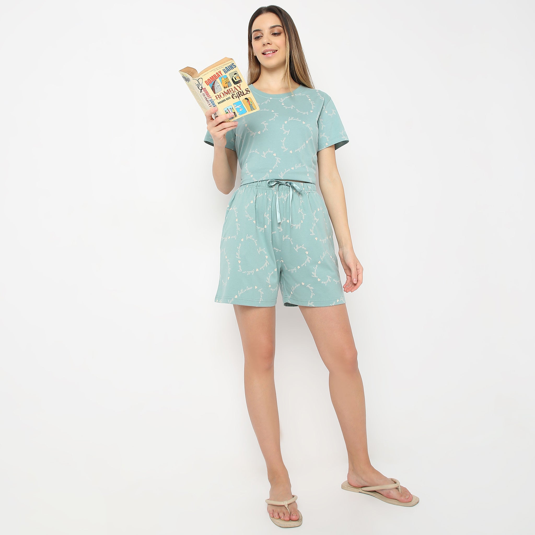 Regular Fit Printed Mid Rise Shorts