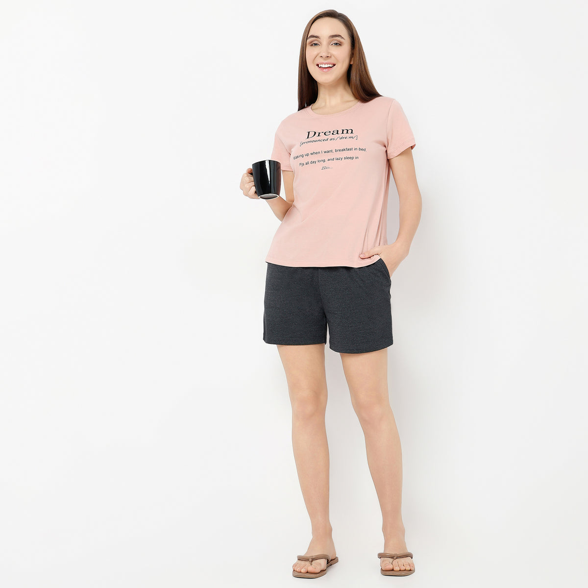 Regular Fit Printed Above Knee Mid Rise Shorts