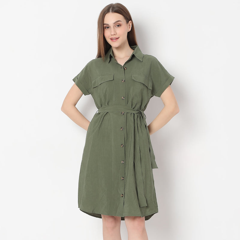 Knee Length Extended Short Sleeve Collar Dress