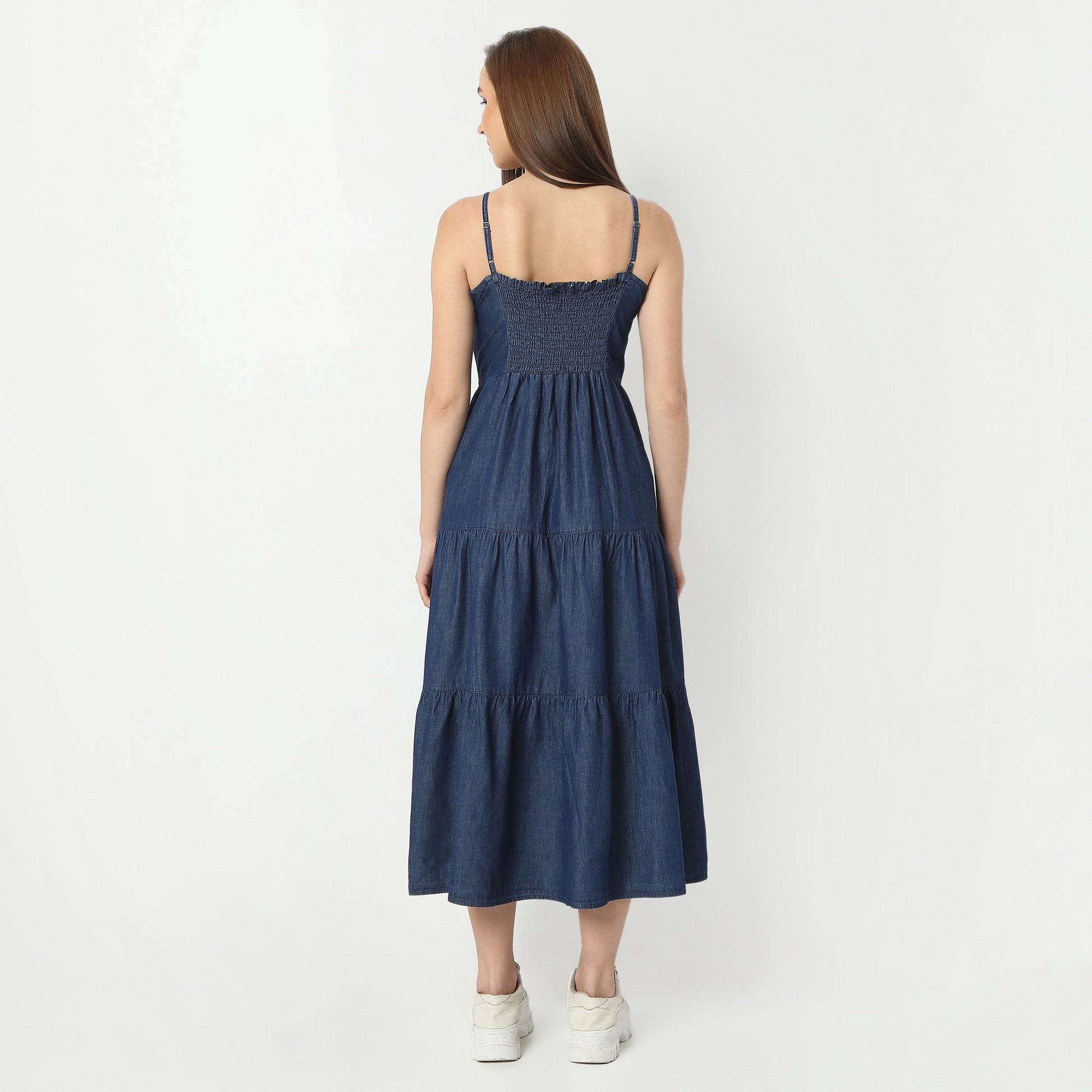 Regular Fit Solid V-Neck Calf Length Dress