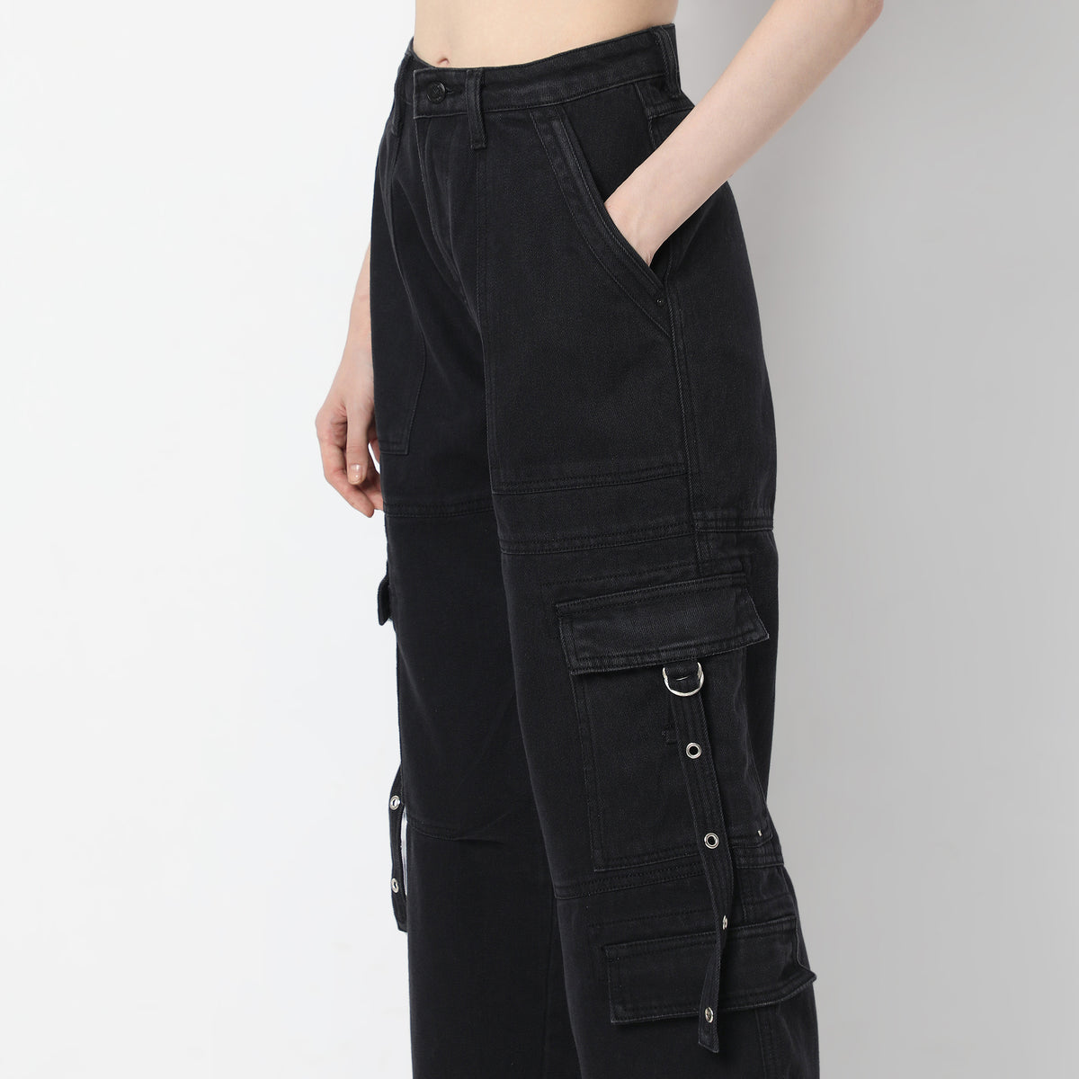 Solid Full-Length High-Rise Cargo Fit Jeans