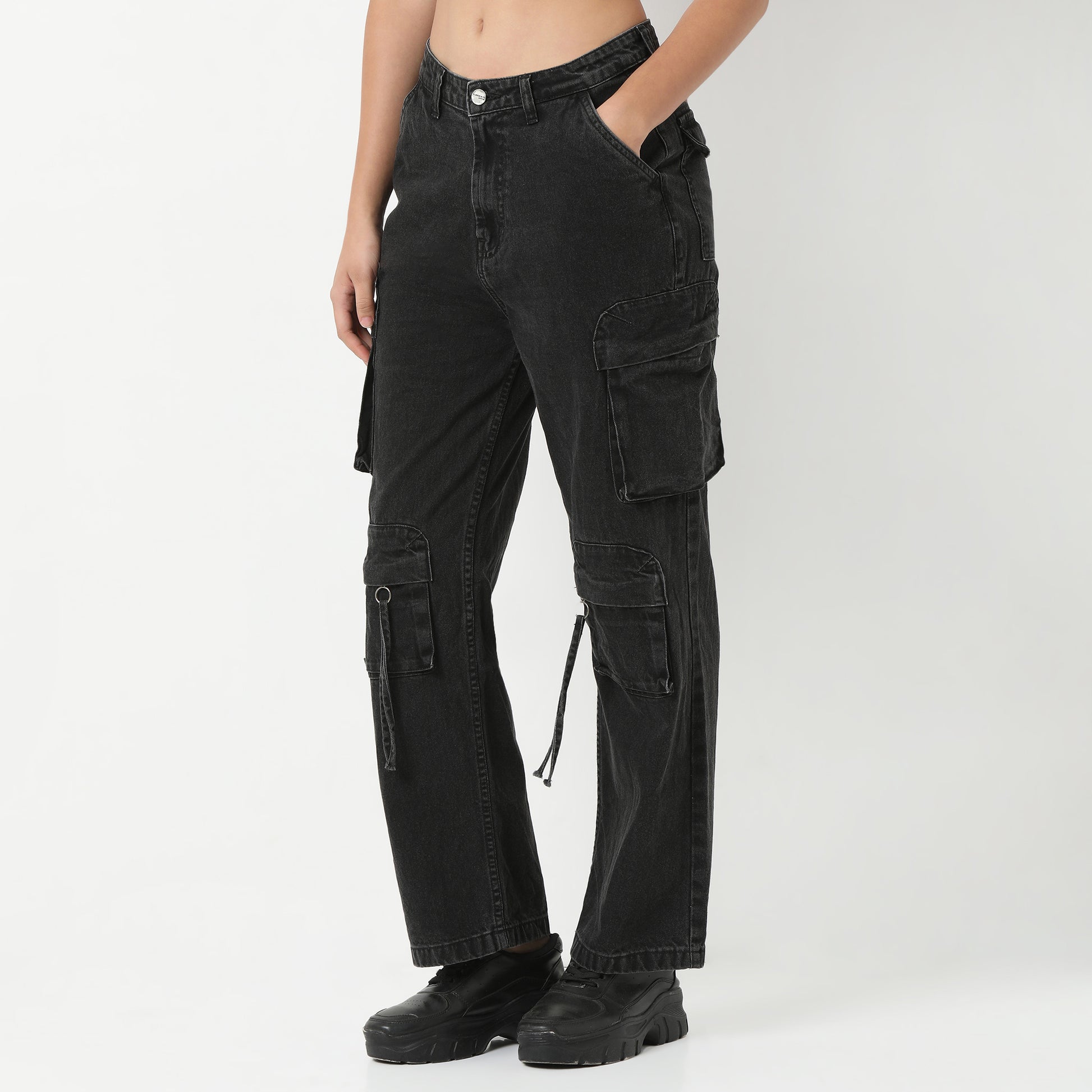 Highwaist 8 Pockets Straight Fit Cargos