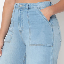 Wide Leg Street Look Denim