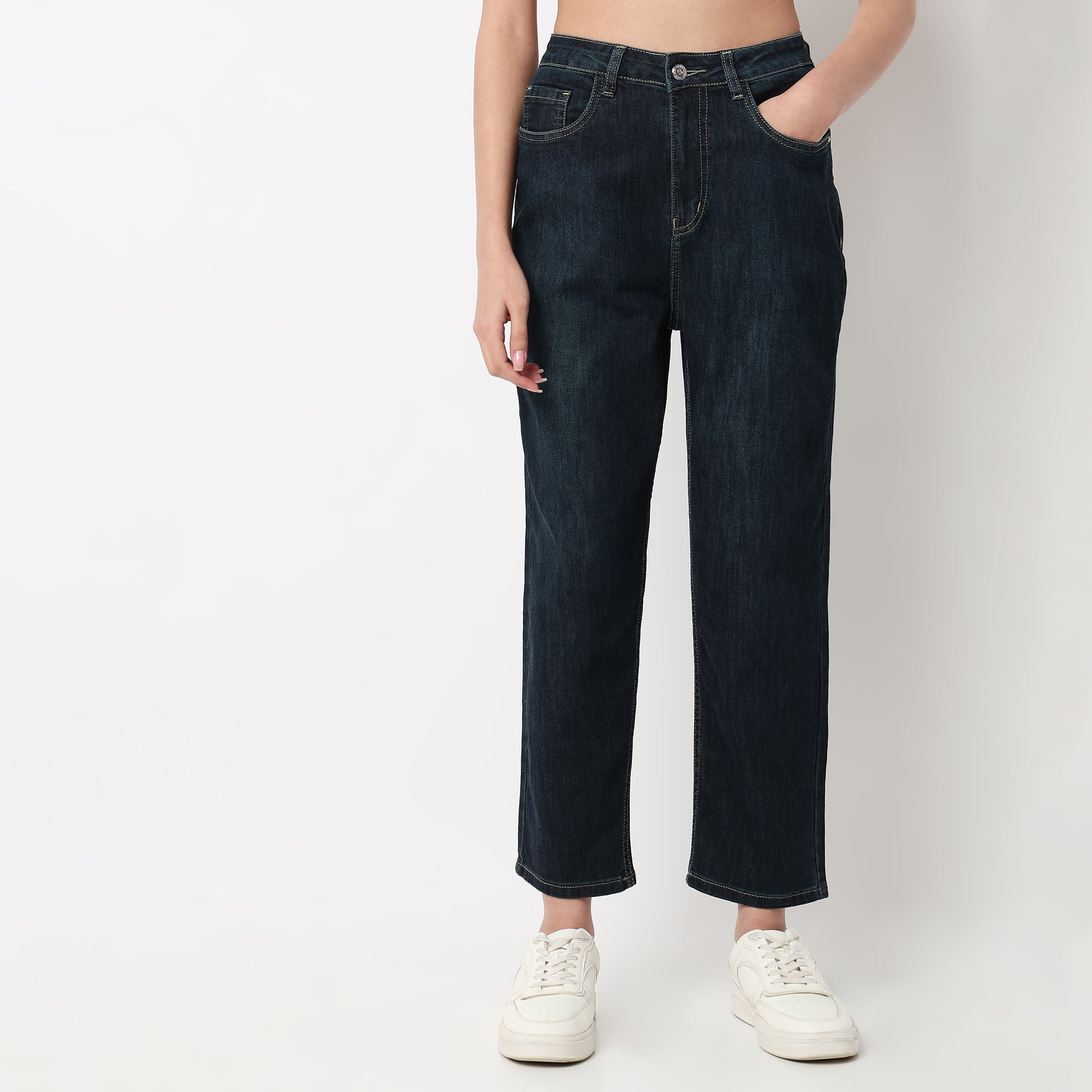 Baisc 5 Pocket Cropped Jeans With Relaxed Fit