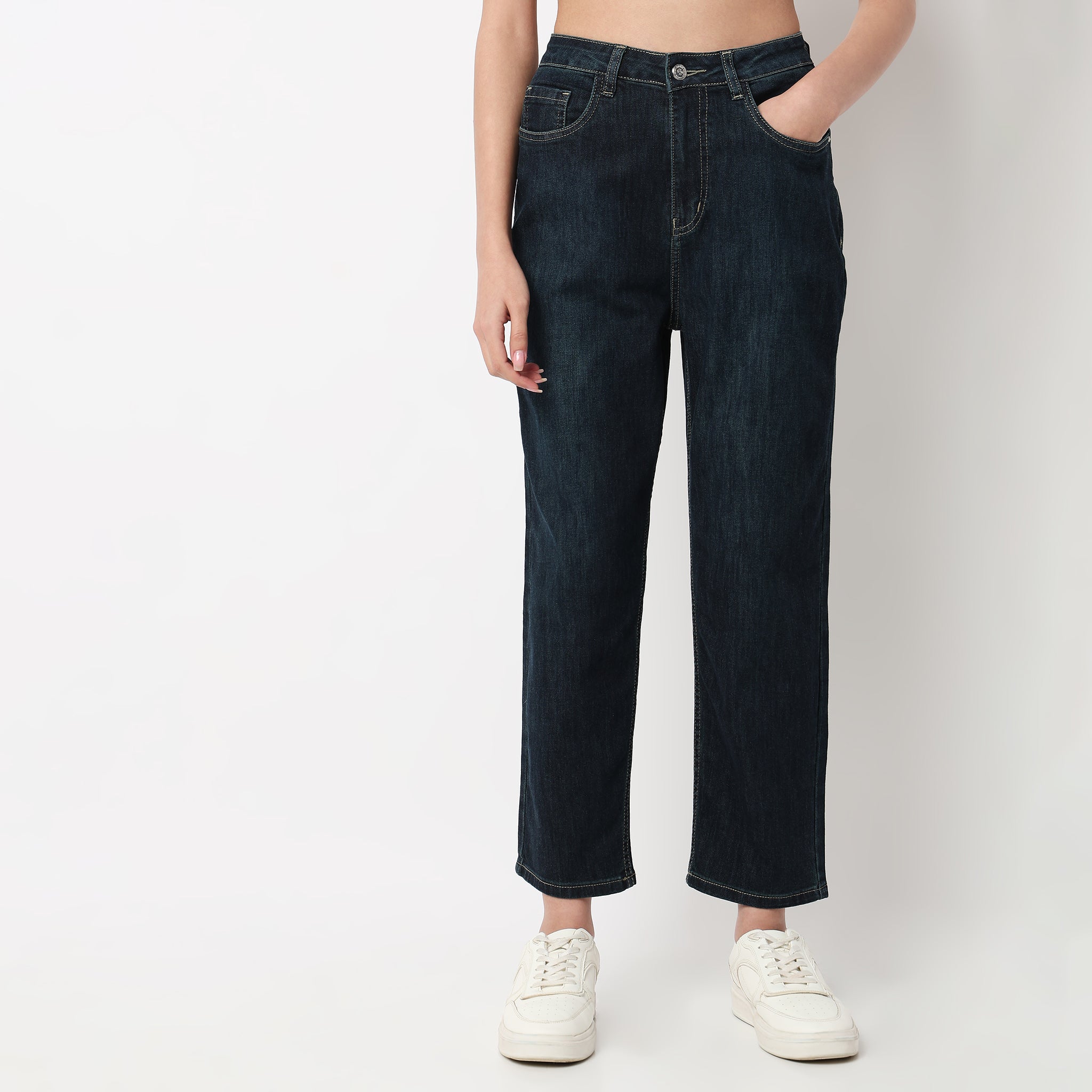 Baisc 5 Pocket Cropped Jeans With Relaxed Fit
