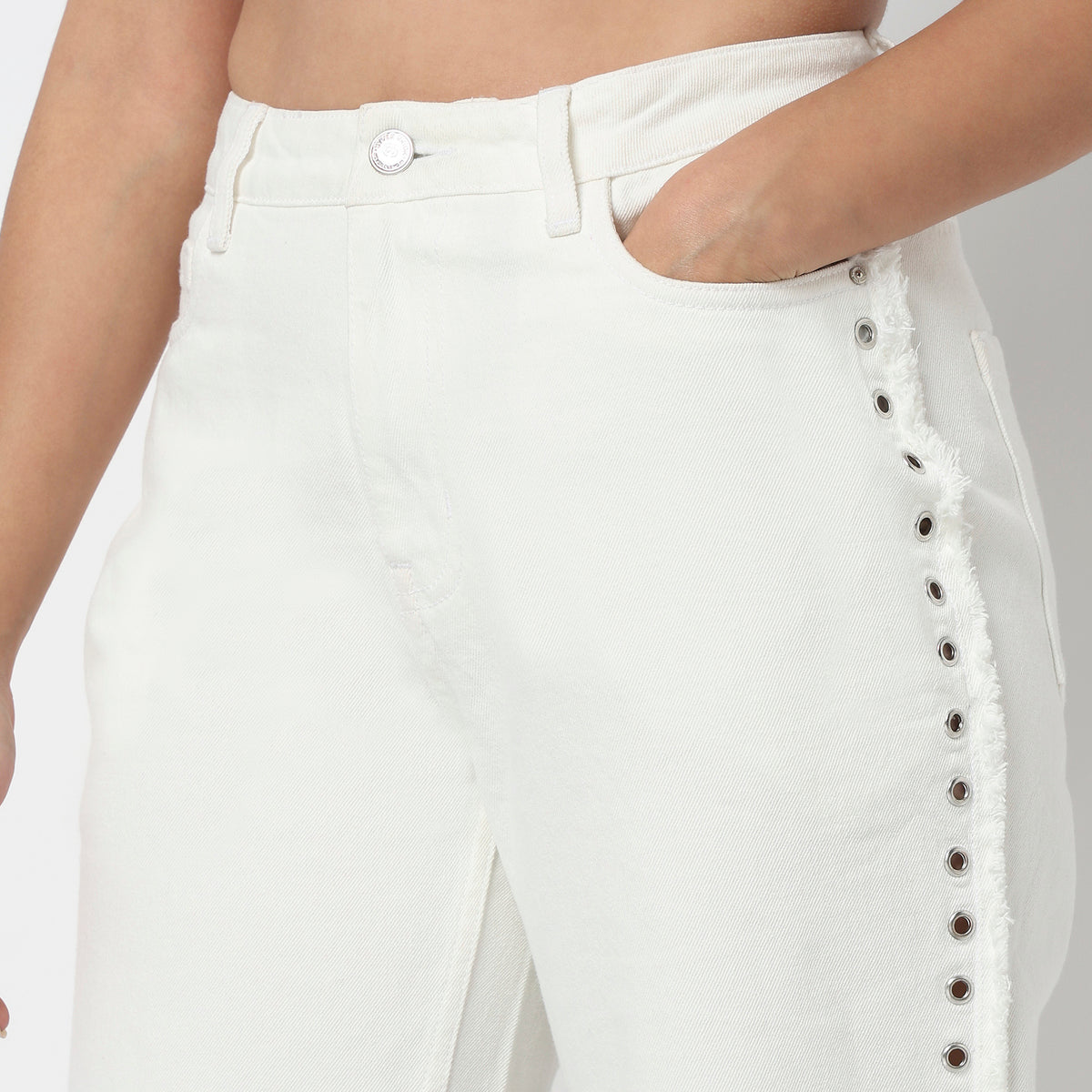Low Waist Straight Fit Baisc Denim With Tinted Look