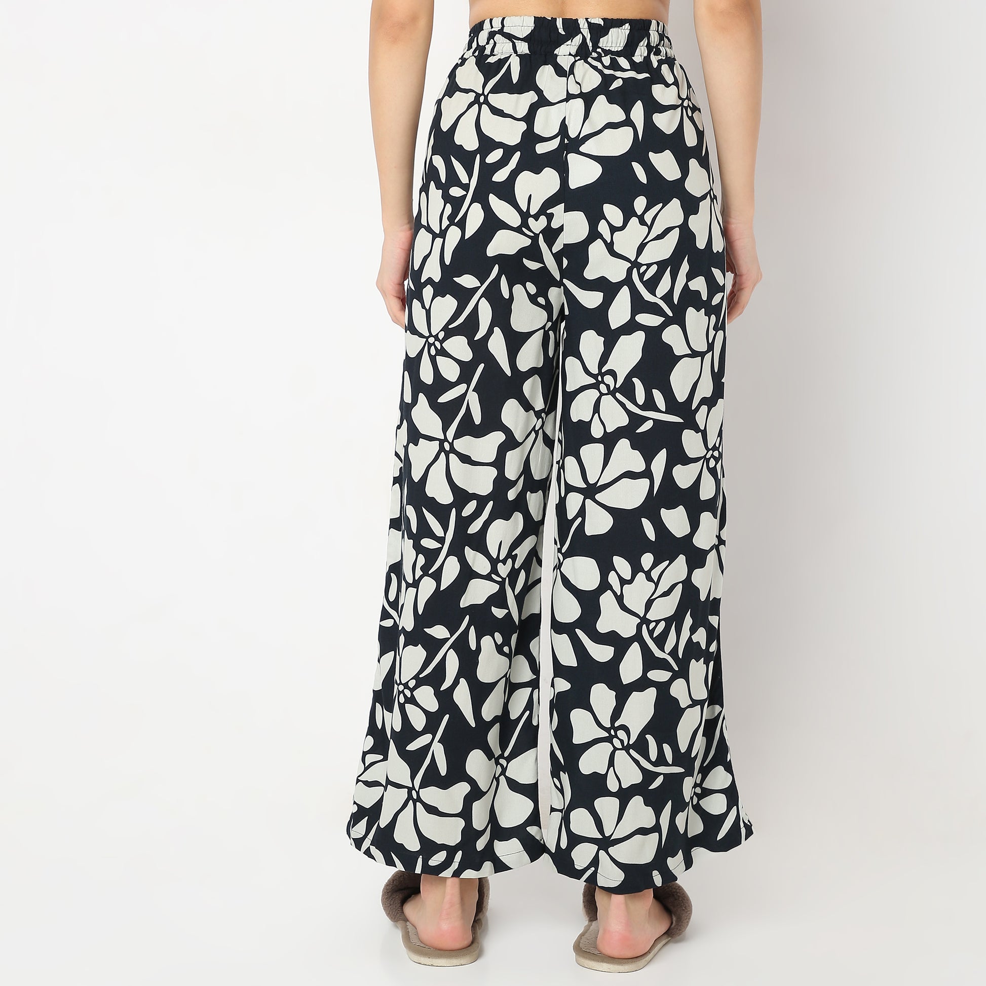 Regular Fit Printed Mid Rise Palazzos