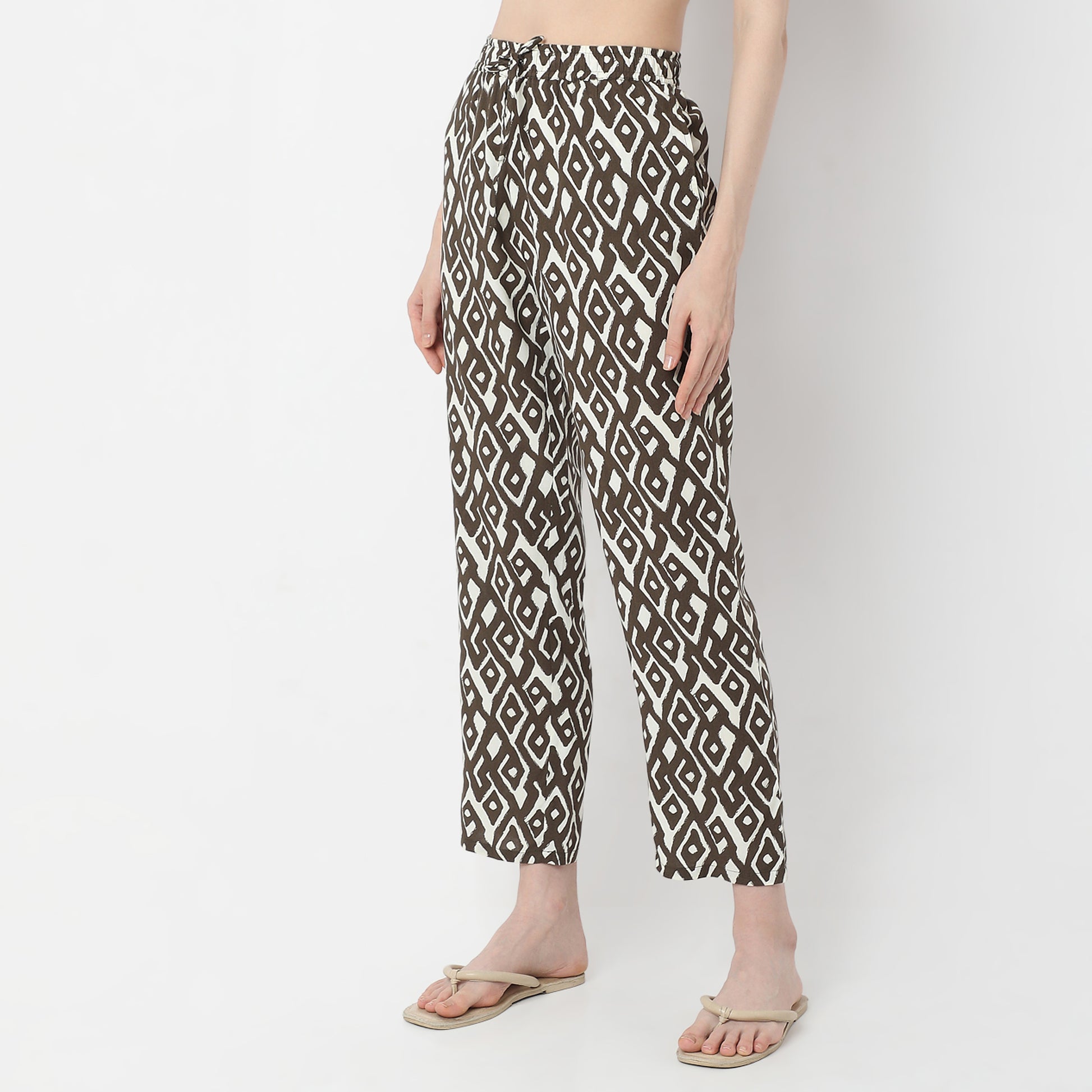 Geometric Print Mid-Rise Pyjama Pants