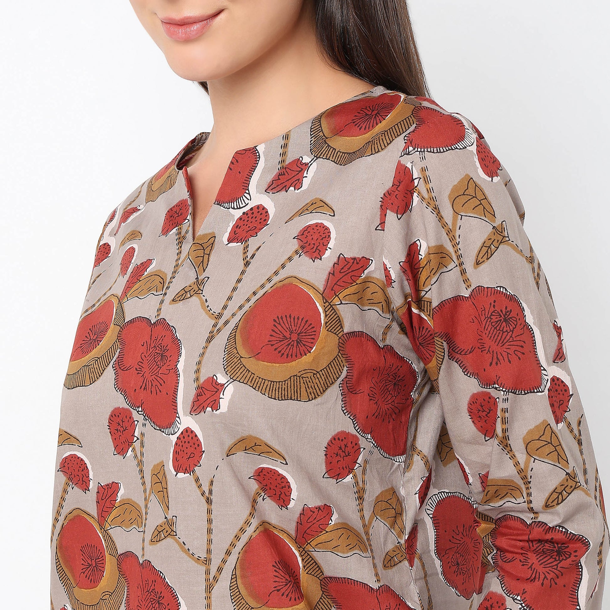 Floral Print Round Neck Kurta with Pyjama Set