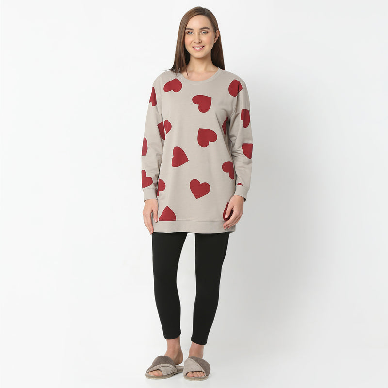 Regular Fit Heart Print Regular Length Mid Rise Shorts