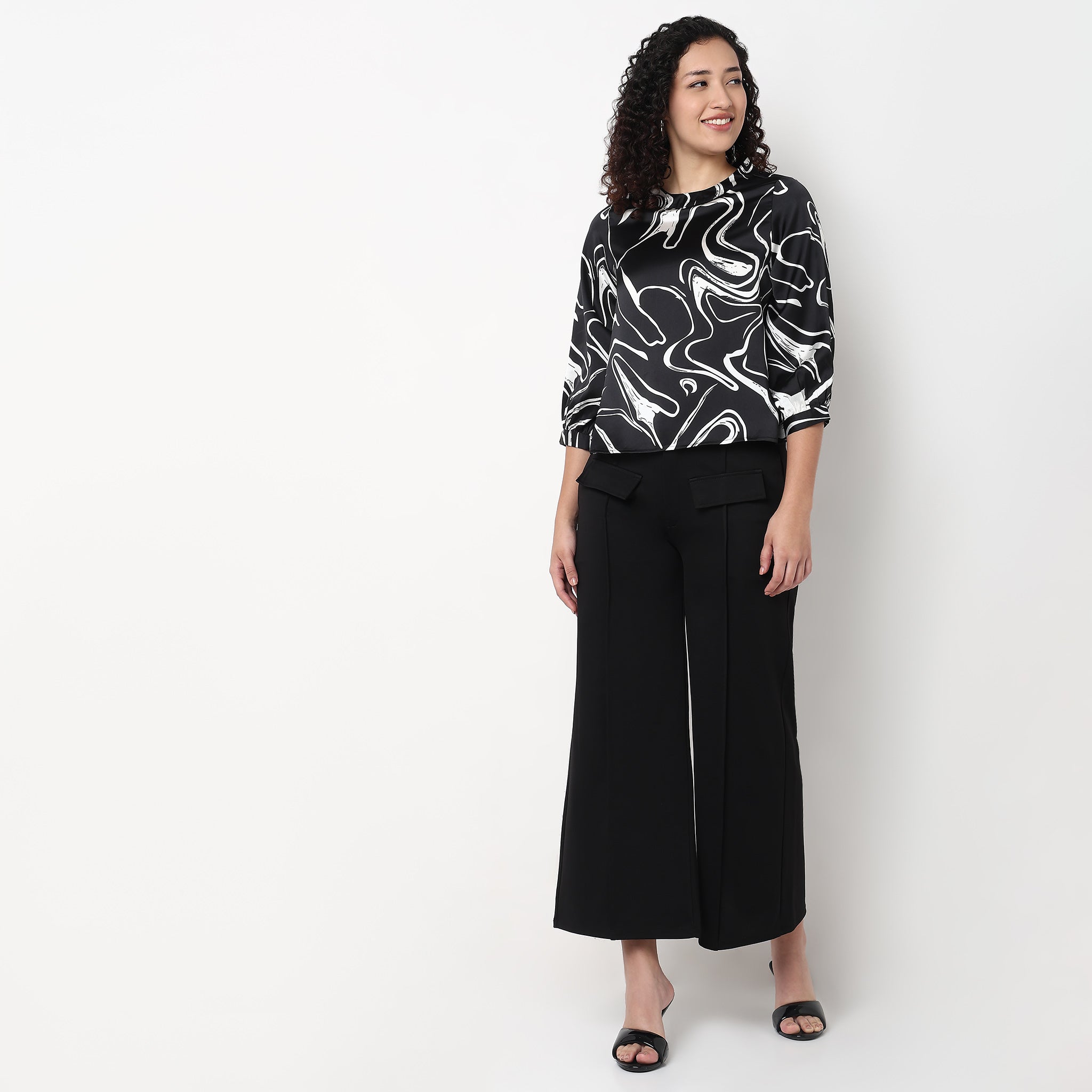 Abstract Printed Full Sleeve Top