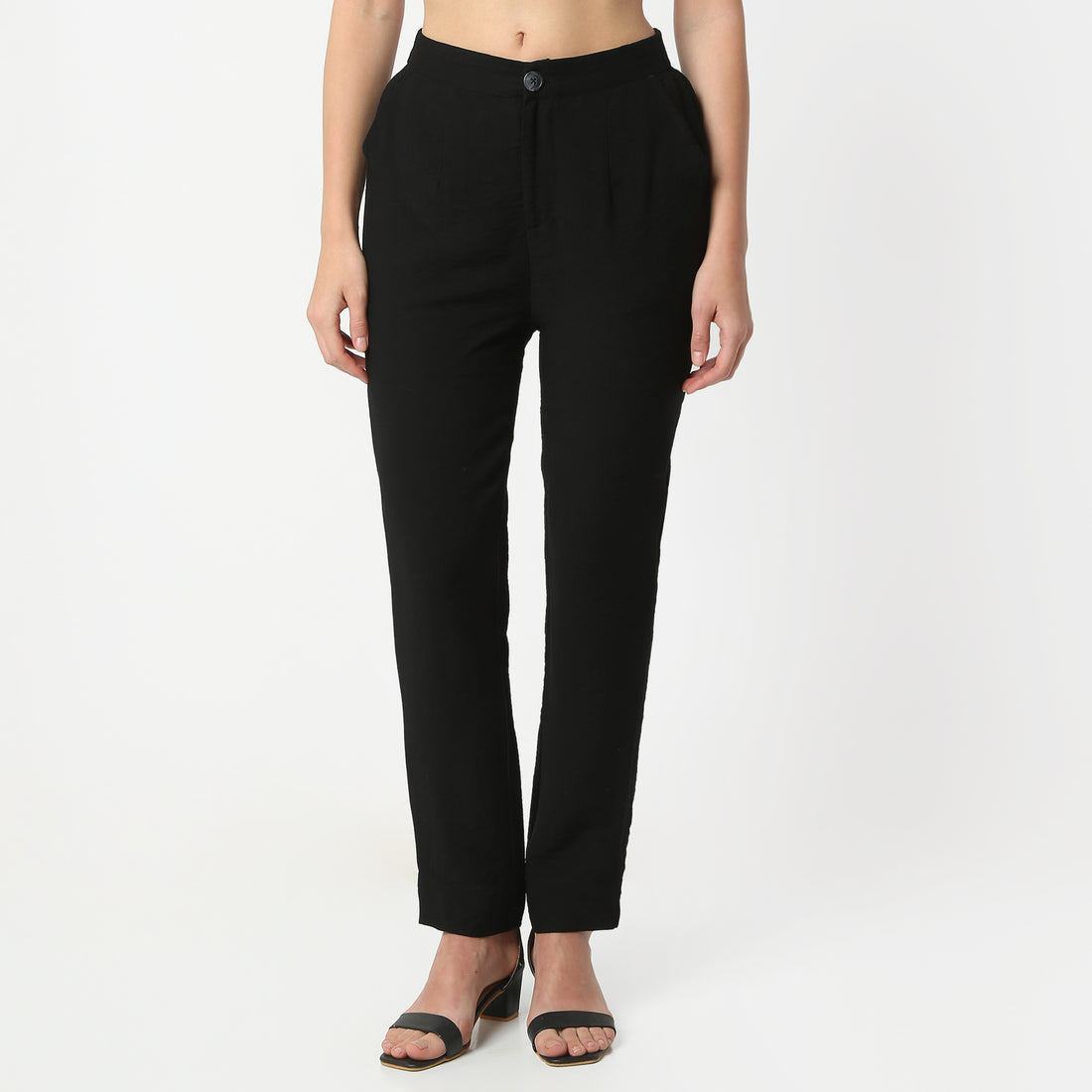 Regular Fit Solid Ankle Length Mid Rise Trousers