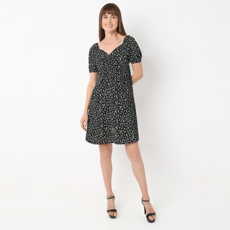 Regular Fit Printed Sweetheart Neck Dress