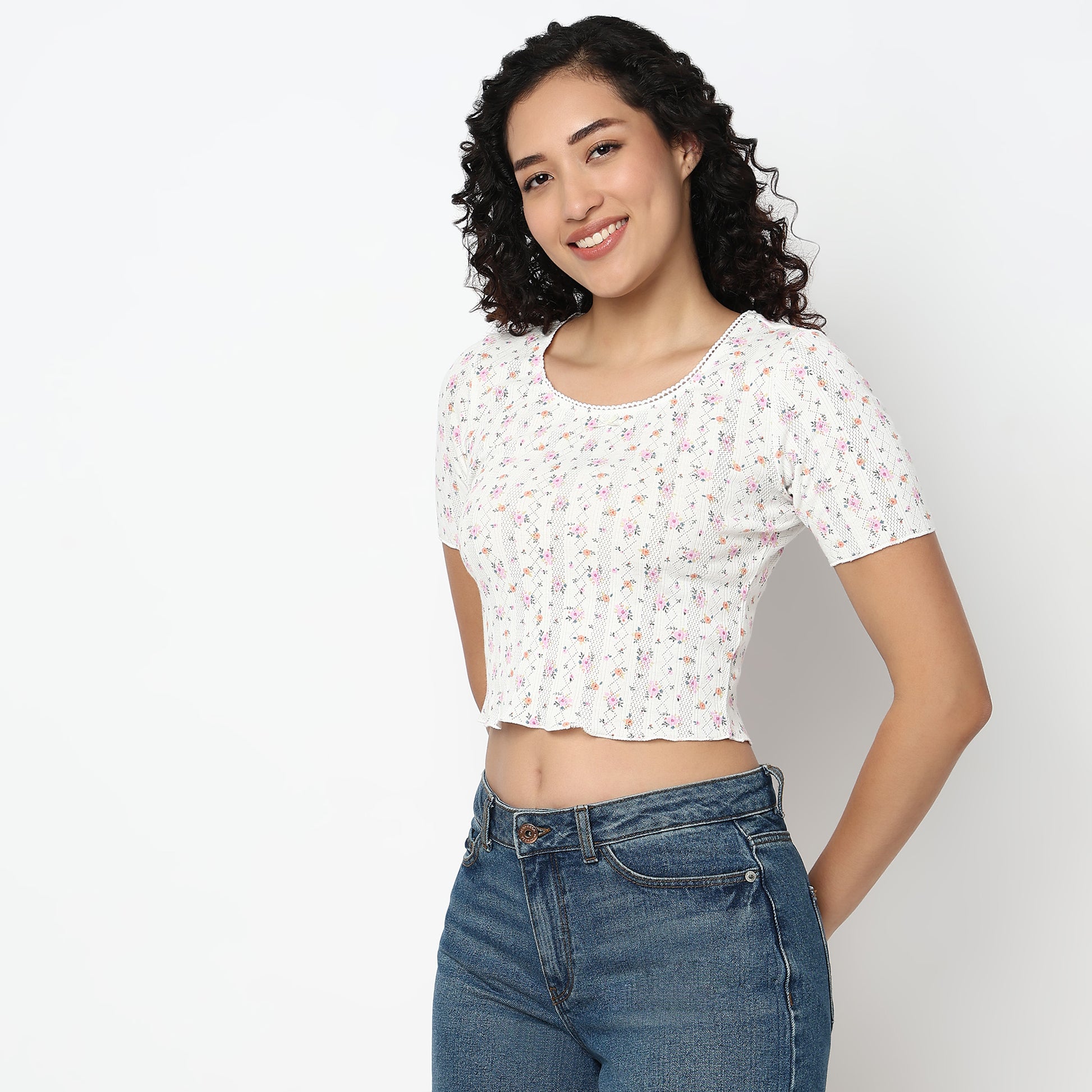 Betty Essential Tee Made With Comfortable Fabric