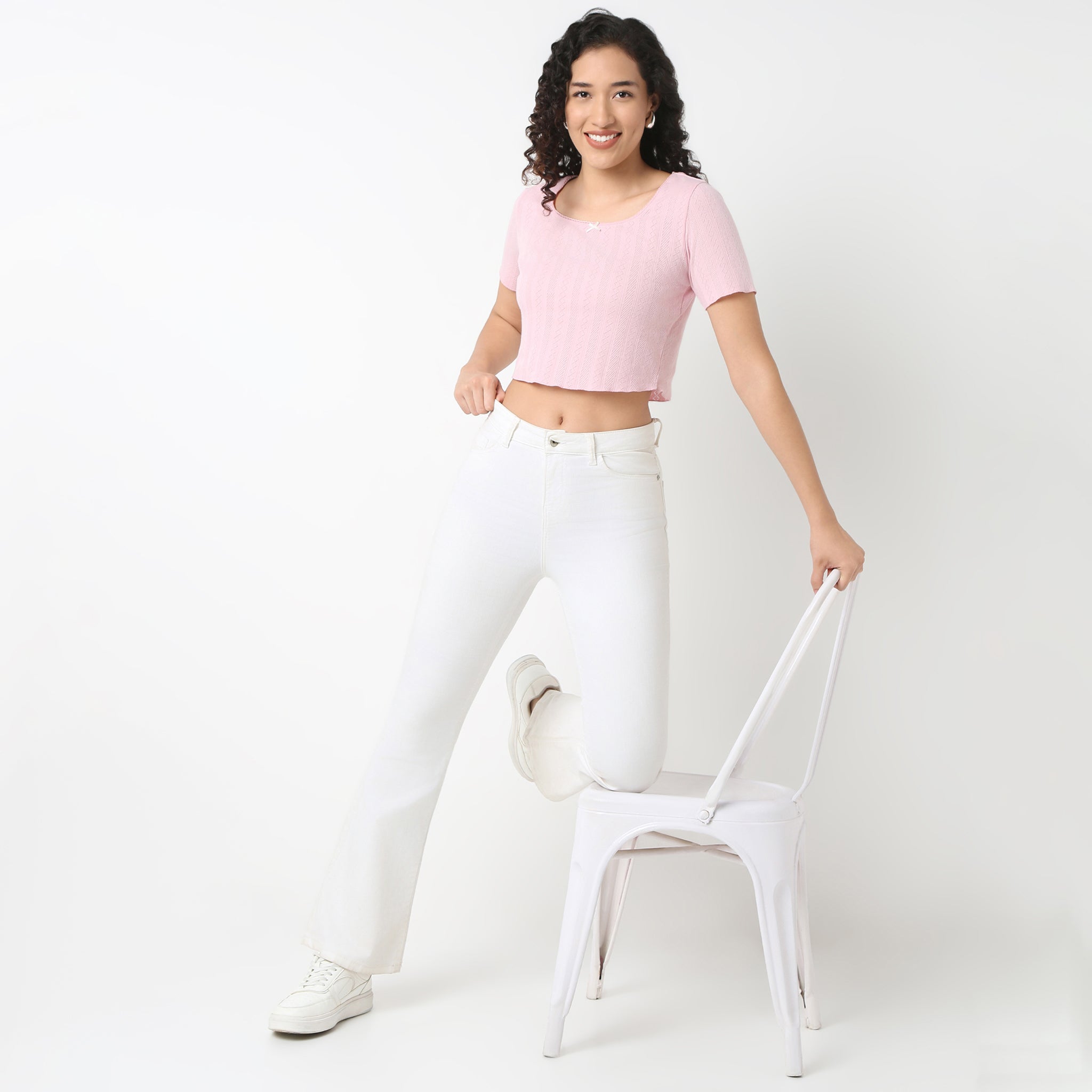 Betty Essential Tee With Scoop Neck And Lace Detail