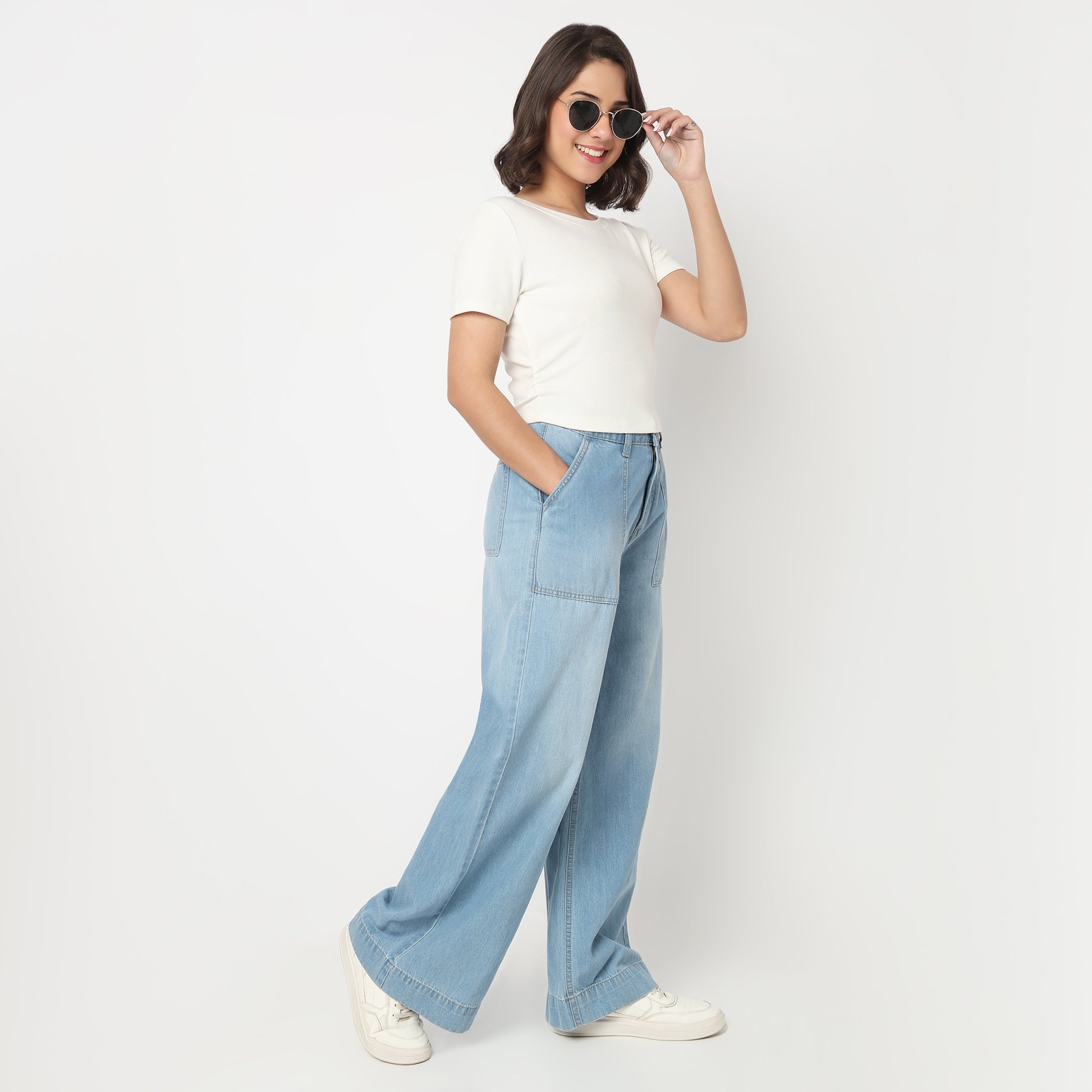Cropped Side Ruched T-Shirt