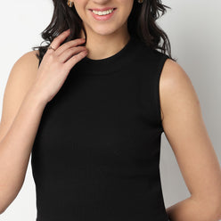 Mock Turtle Neck Cropped T-Shirt