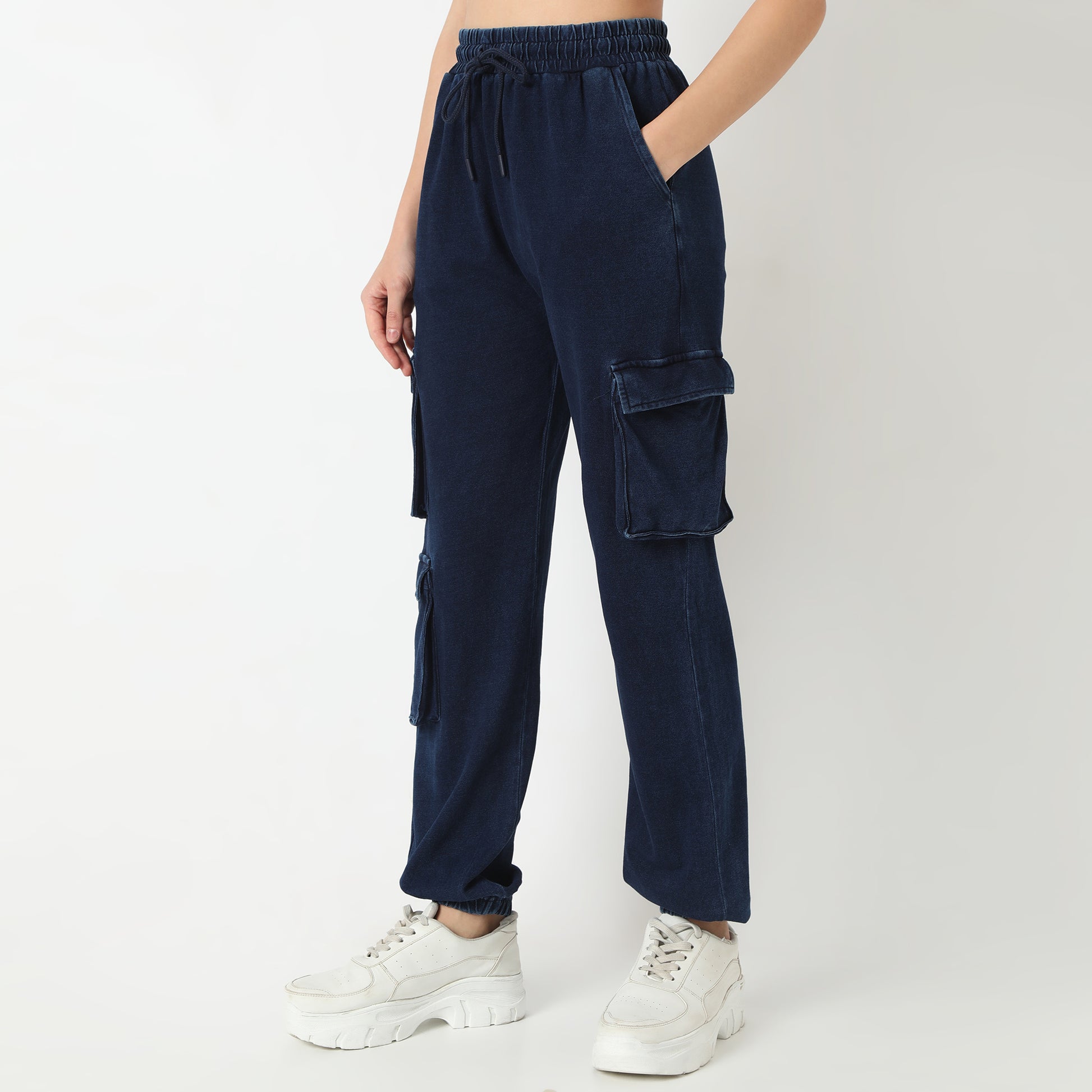 Regular Fit Solid Full Length Mid Rise Pants