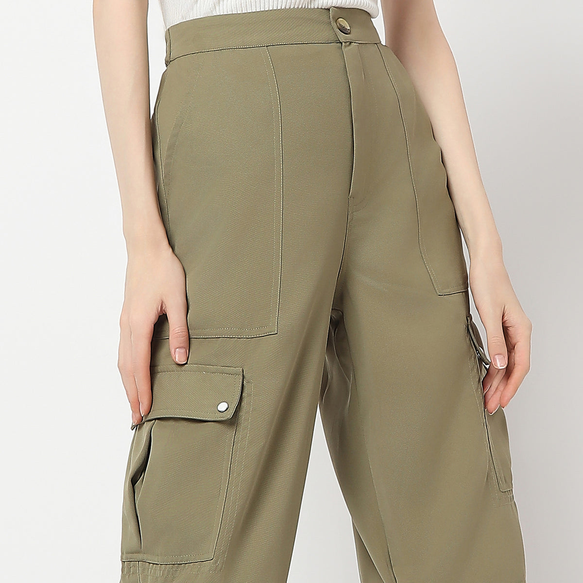 Relaxed Fit Mid Rise Cargos