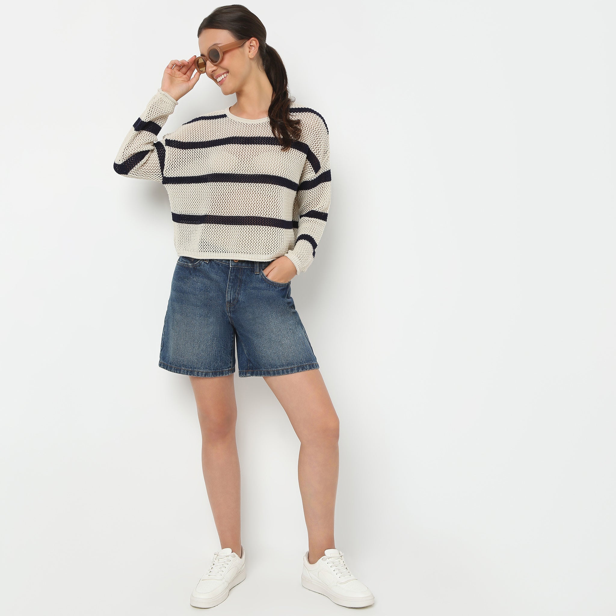 Women Round Neck Cropped Full Sleeve Structured Boxy Fit Young Fashion T-Shirt