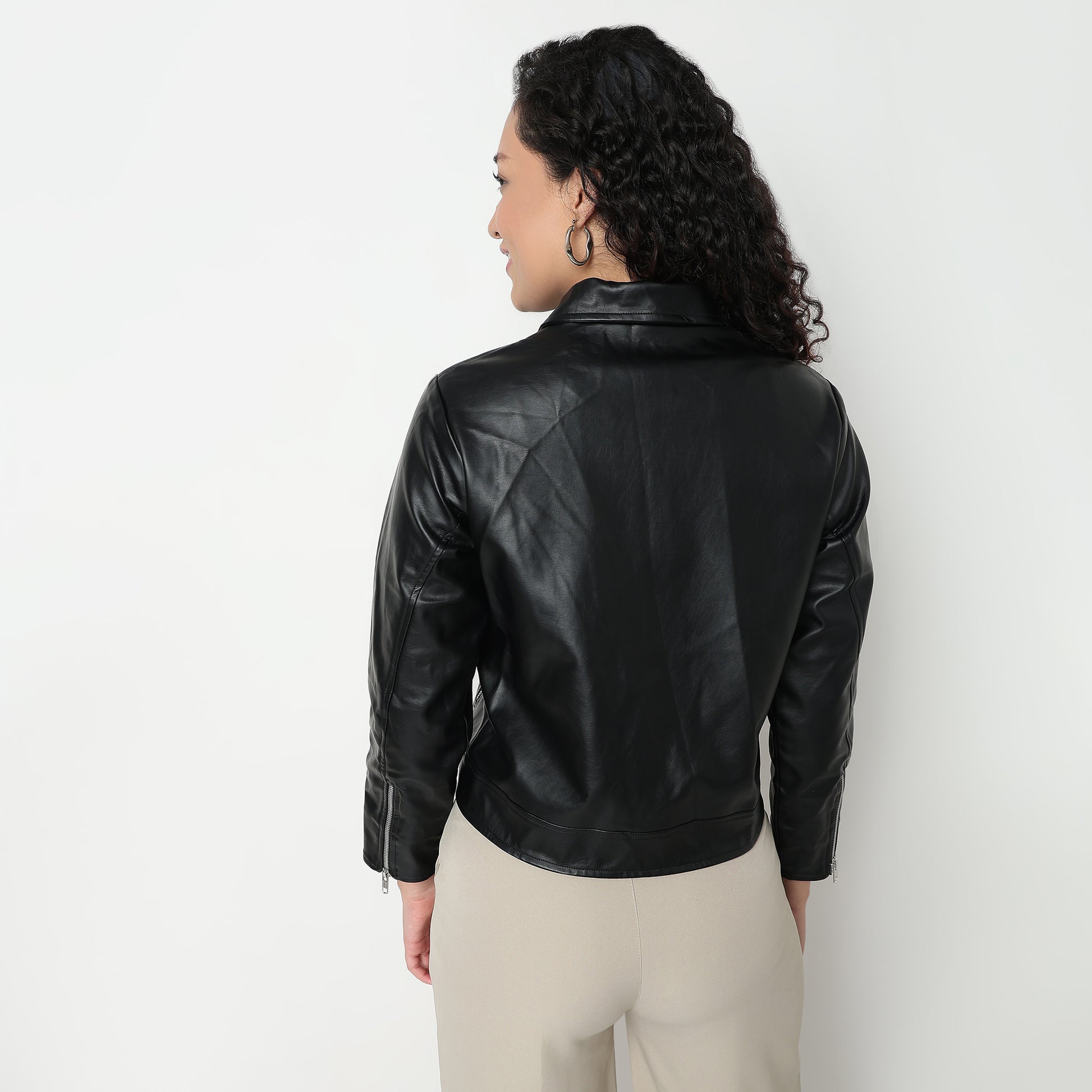 Buy Women Regular Fit Solid Full Sleeve Jacket  - Style Union