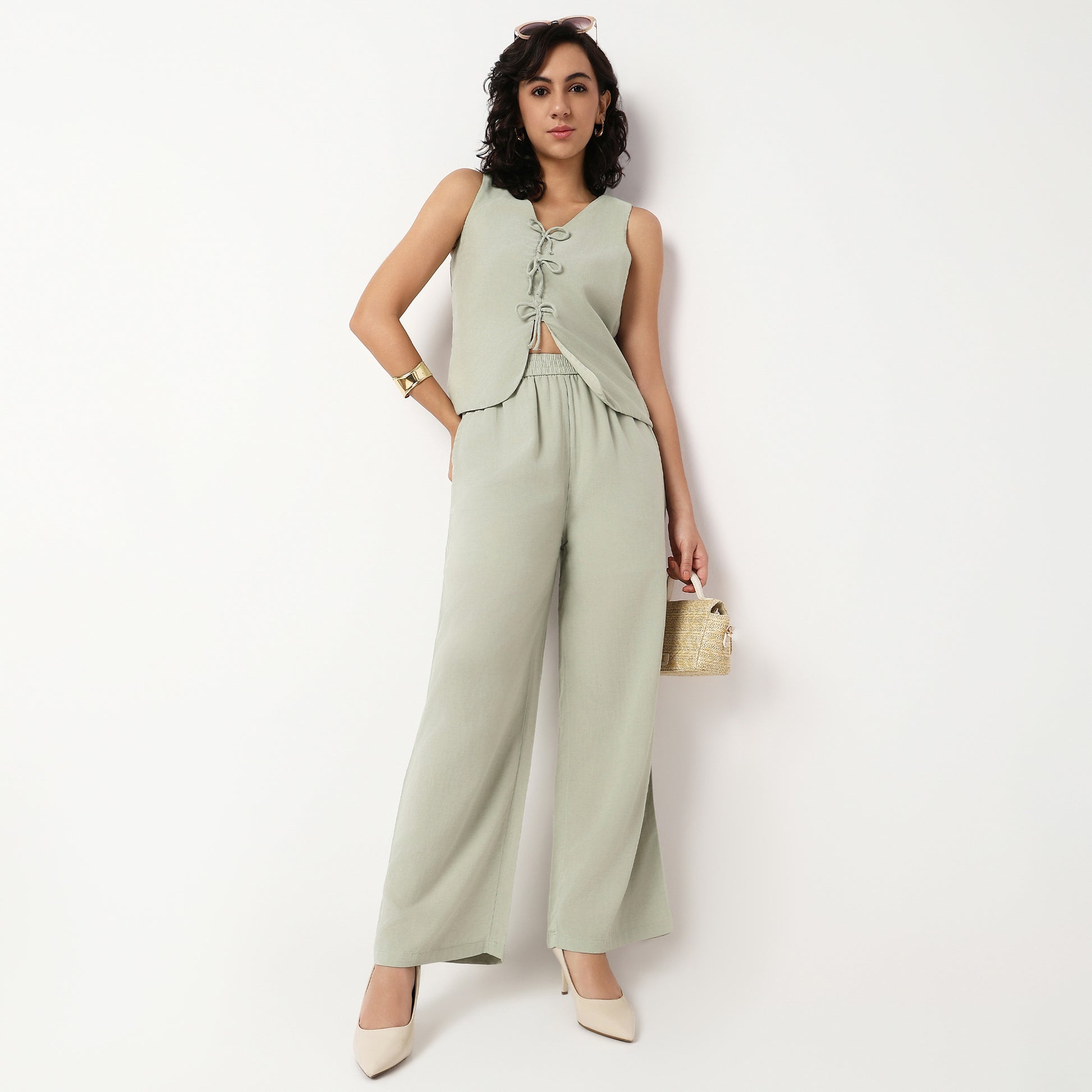 Relaxed Fit High Rise Palazzo With Scallop Hem