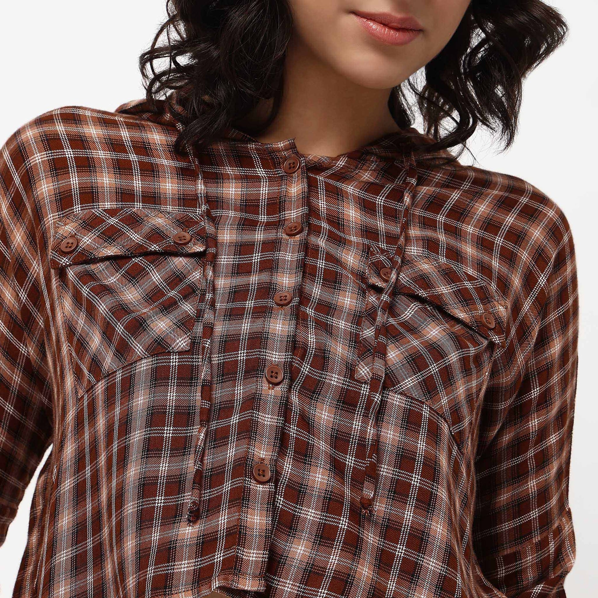 Checkered Hoodie Style Cropped Betty Shirt