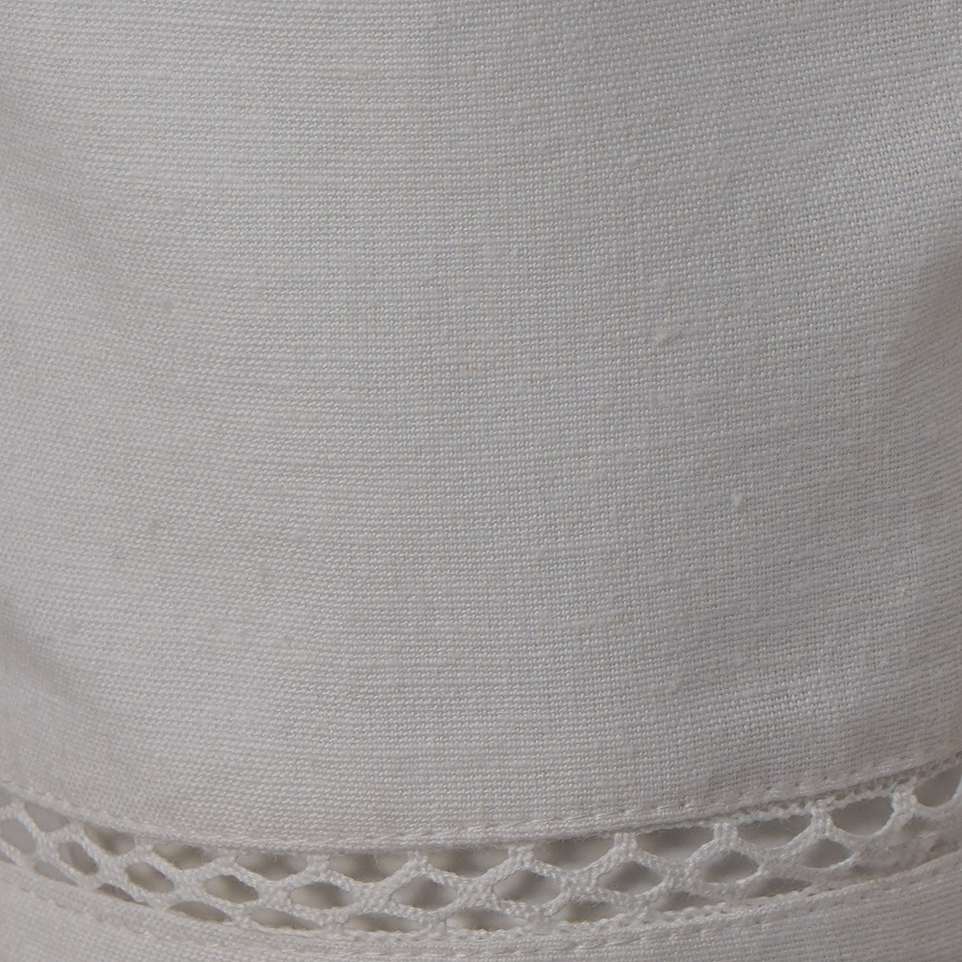 Solid Mid Rise Shorts With Pockets