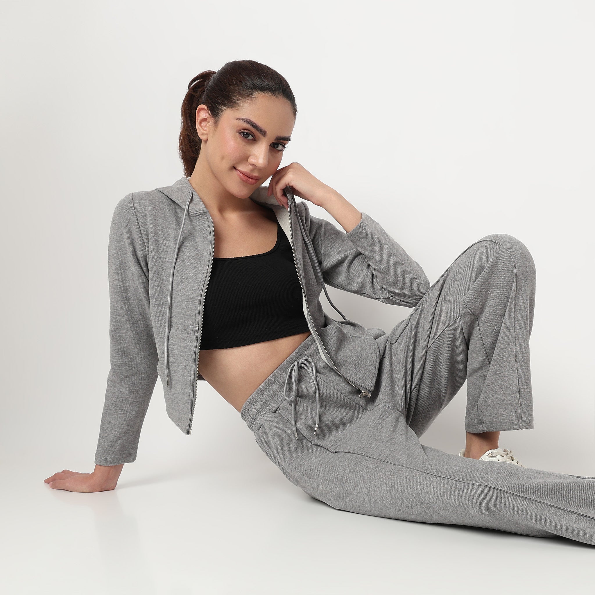 Solid Cropped Sweatshirt