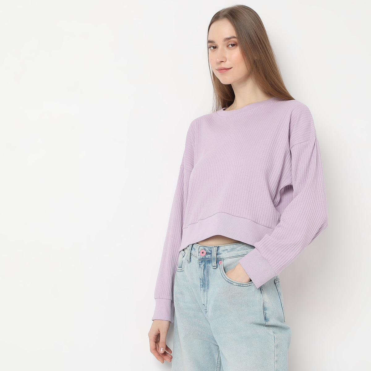 Cropped Solid Round Neck Sweat Tee