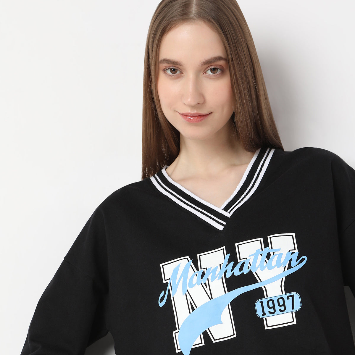 Boxy Fit Printed V-Neck Sweat Tees