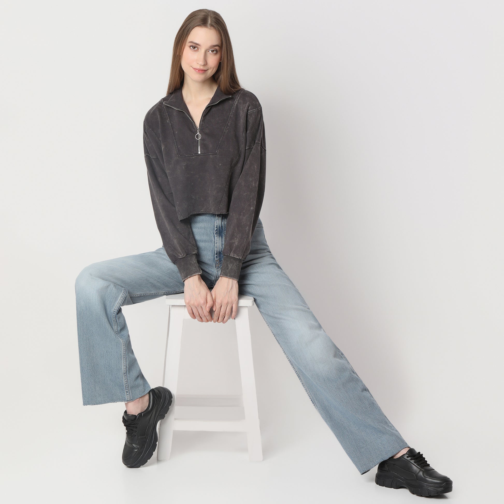 Boxy Fit Solid Cropped Sweat Tee