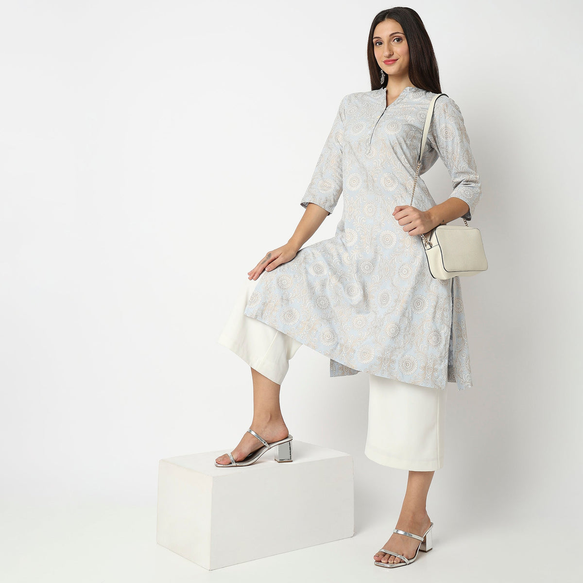 Women Wearing Regular Fit Printed Kurta