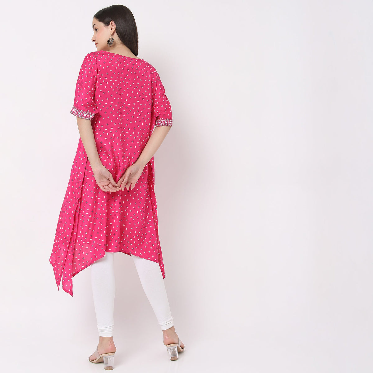 Relaxed Fit Embroidered Kurta