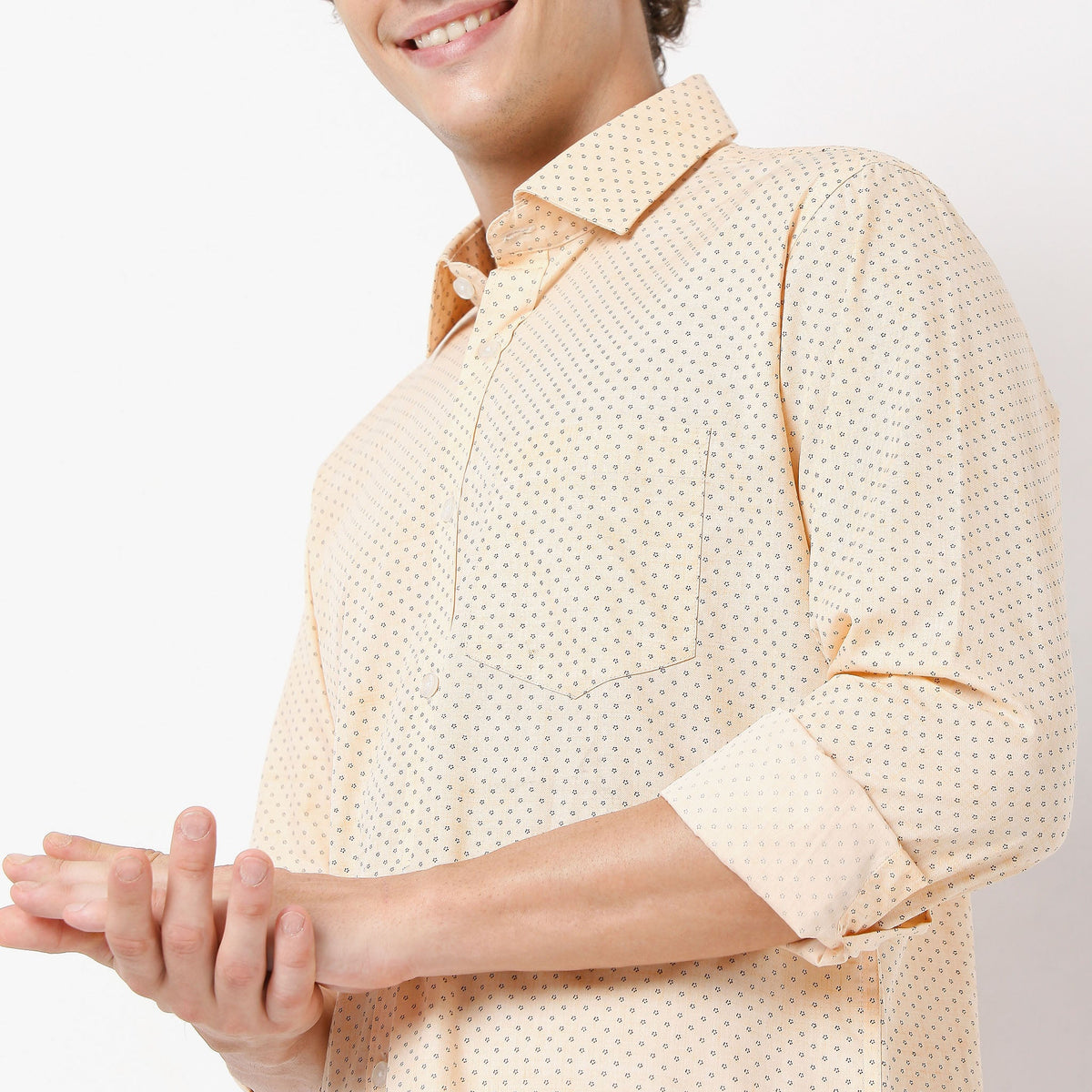 Men Wearing Regular Fit Printed Shirt