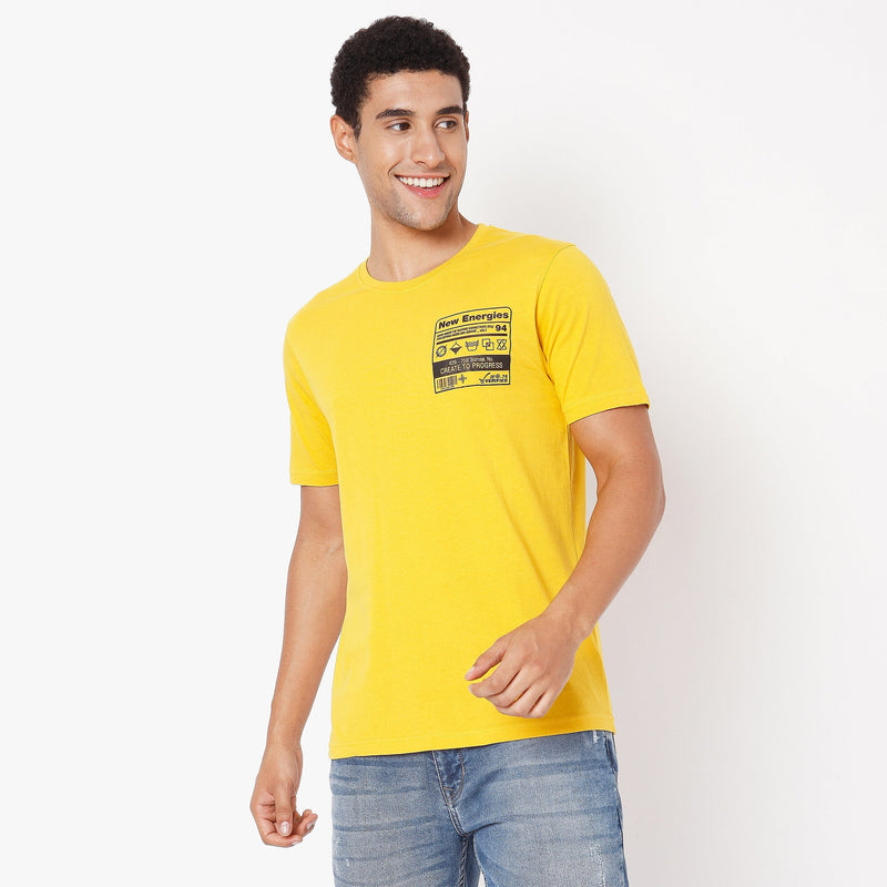 Men Wearing Regular Fit Graphic T-Shirt